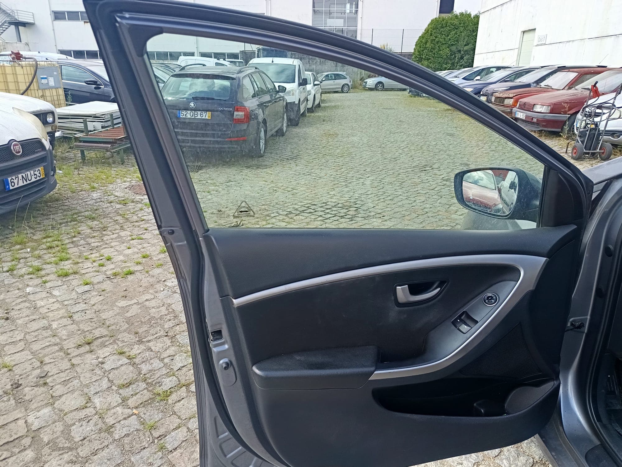 Hyundai i30 GD 1.4 CRDi · Ano 2013 — image 21