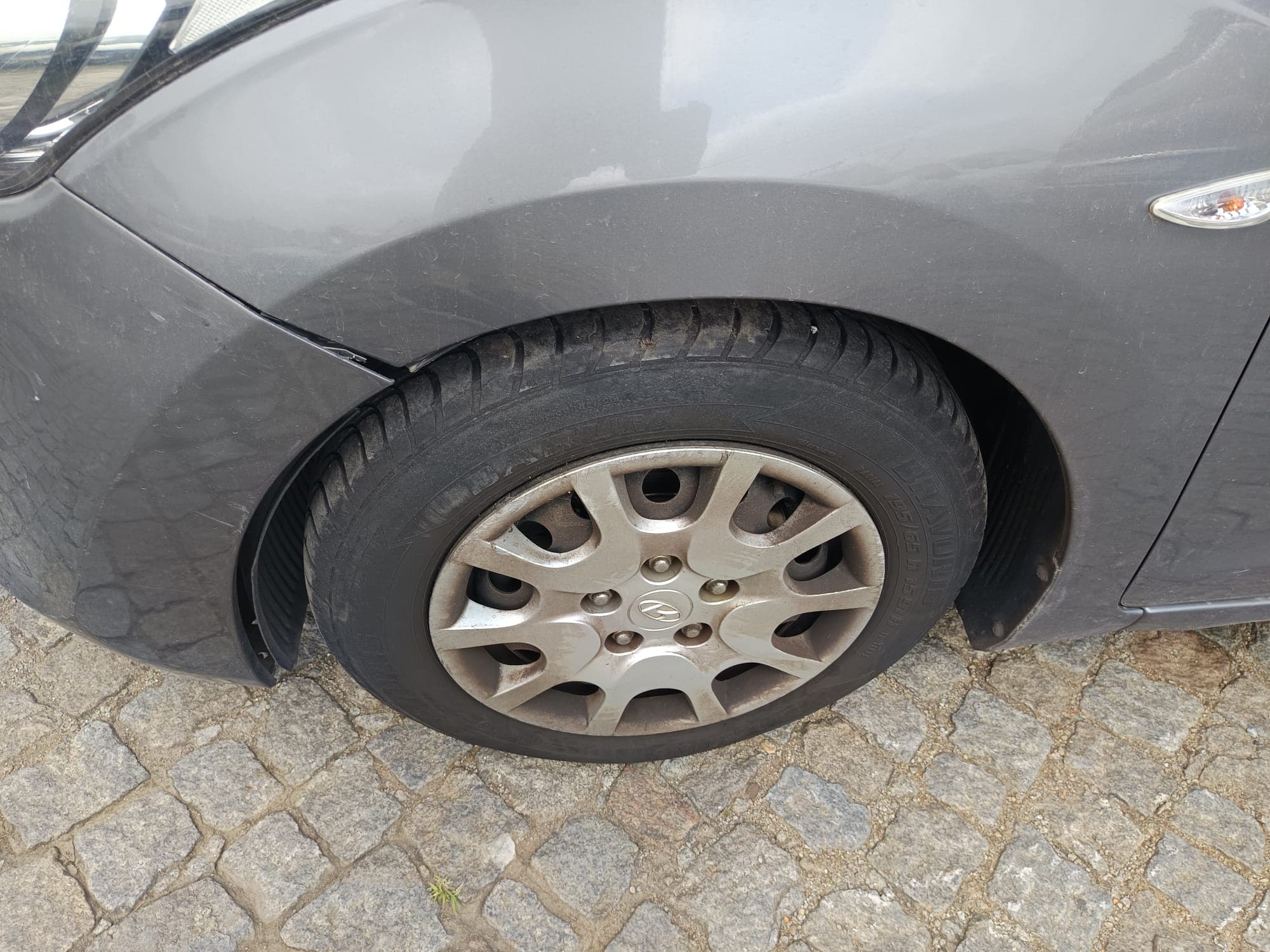 Hyundai i30 GD 1.4 CRDi · Ano 2013 — image 9