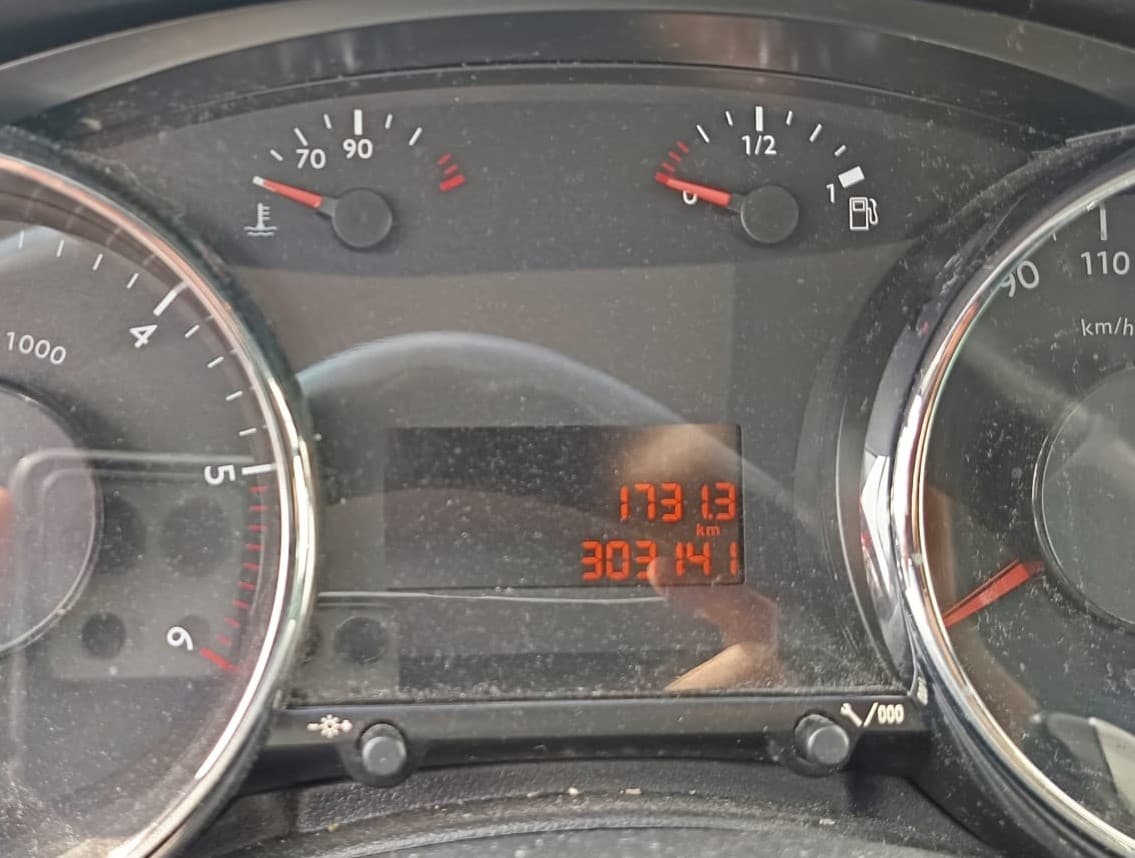 Peugeot  5008 · Ano 2010 — imagem 39