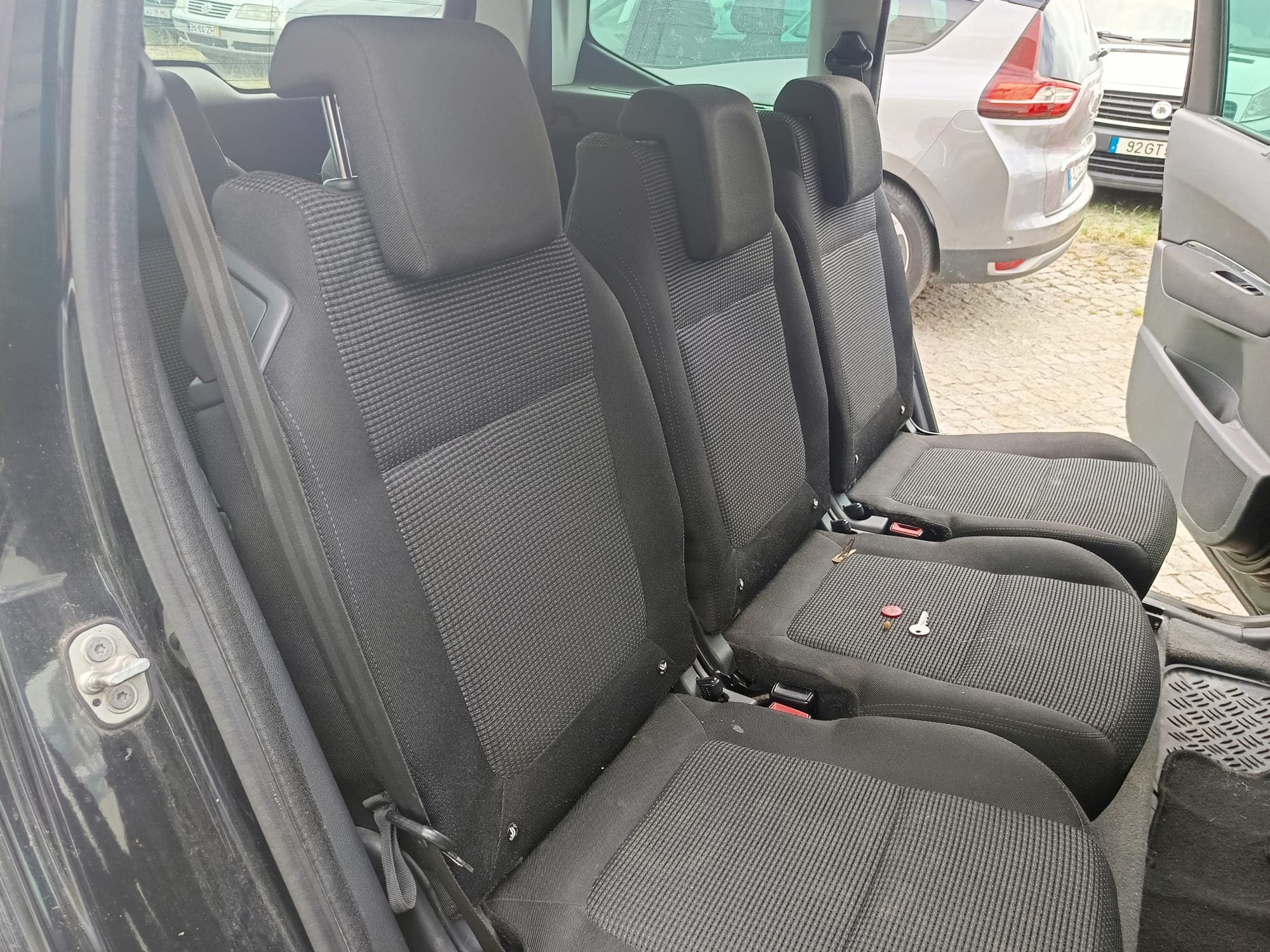 Peugeot  5008 · Ano 2010 — imagem 34