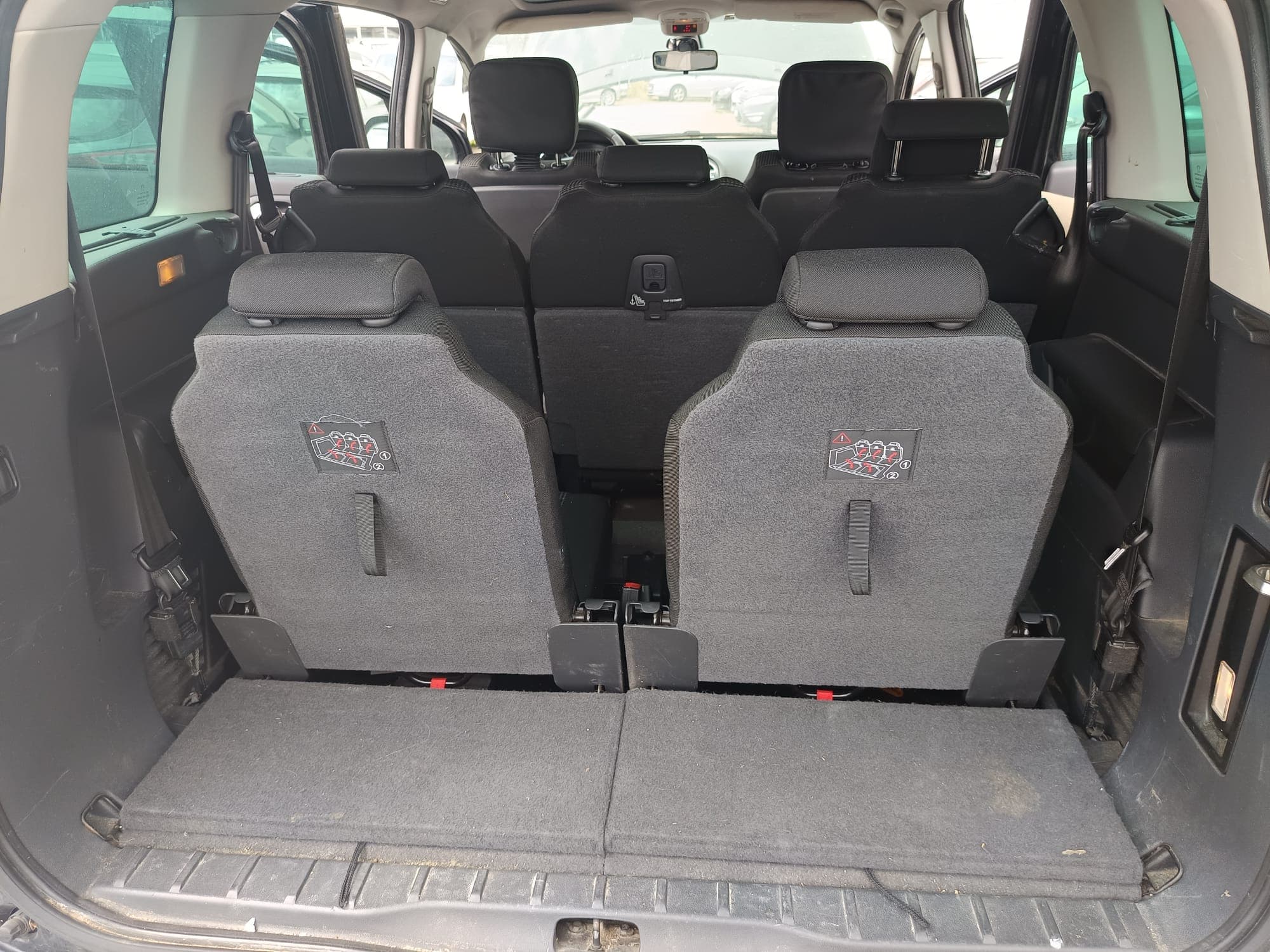 Peugeot  5008 · Ano 2010 — imagem 24