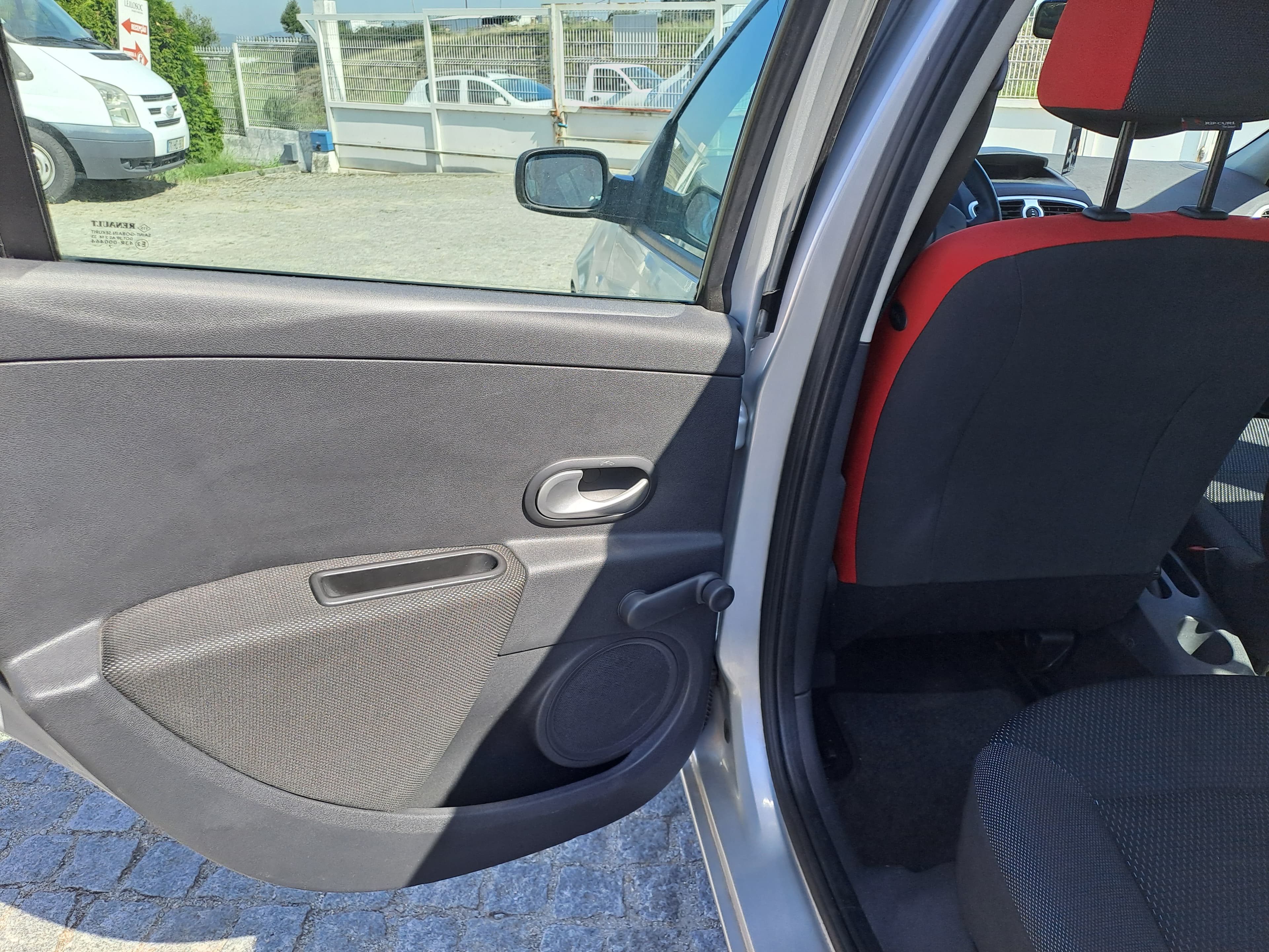 Renault Clio · Ano 2007 — imagen 19
