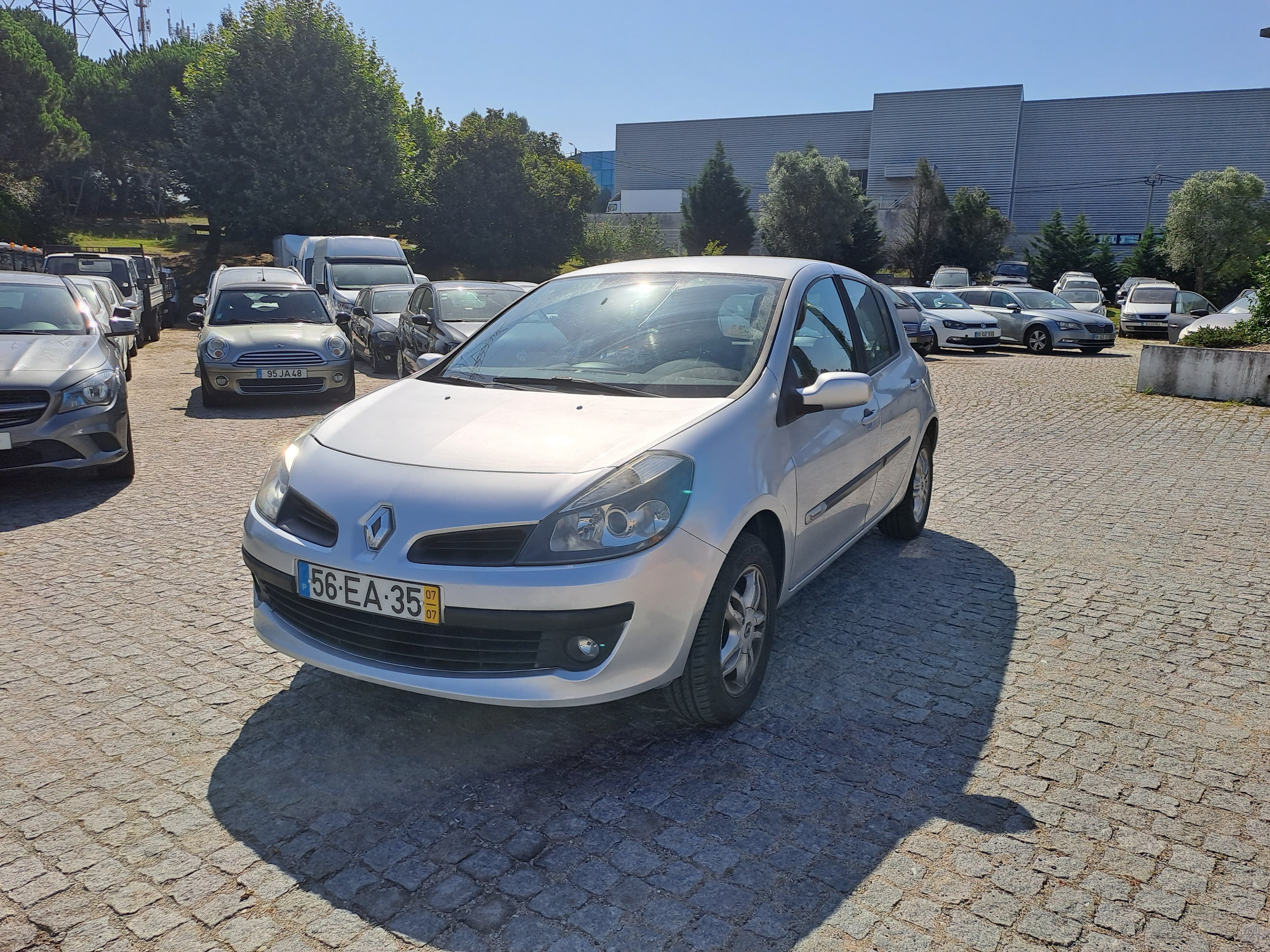 Renault Clio · Ano 2007 — imagen 2
