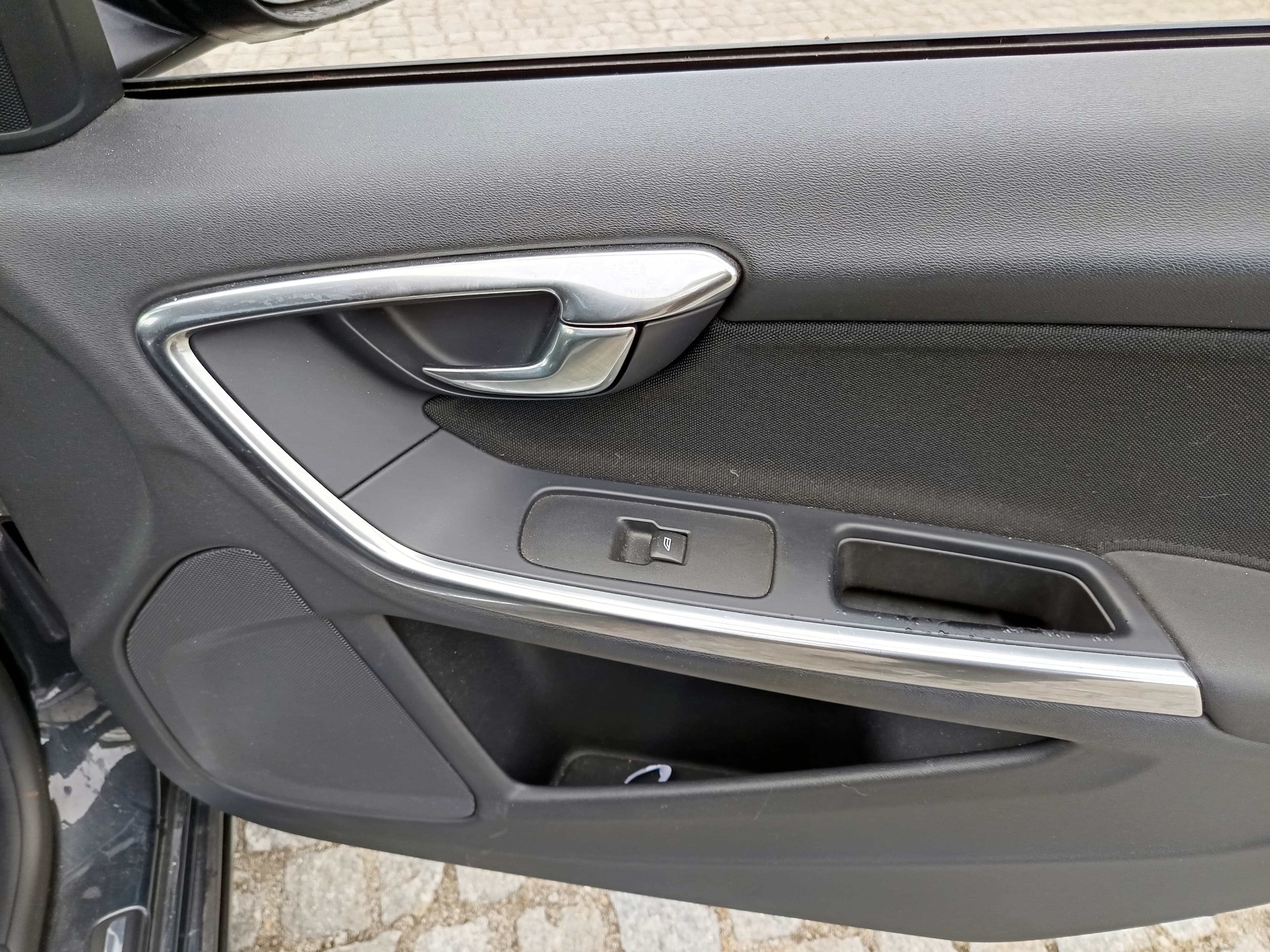 Volvo V60 · Ano 2011 — imagem 27
