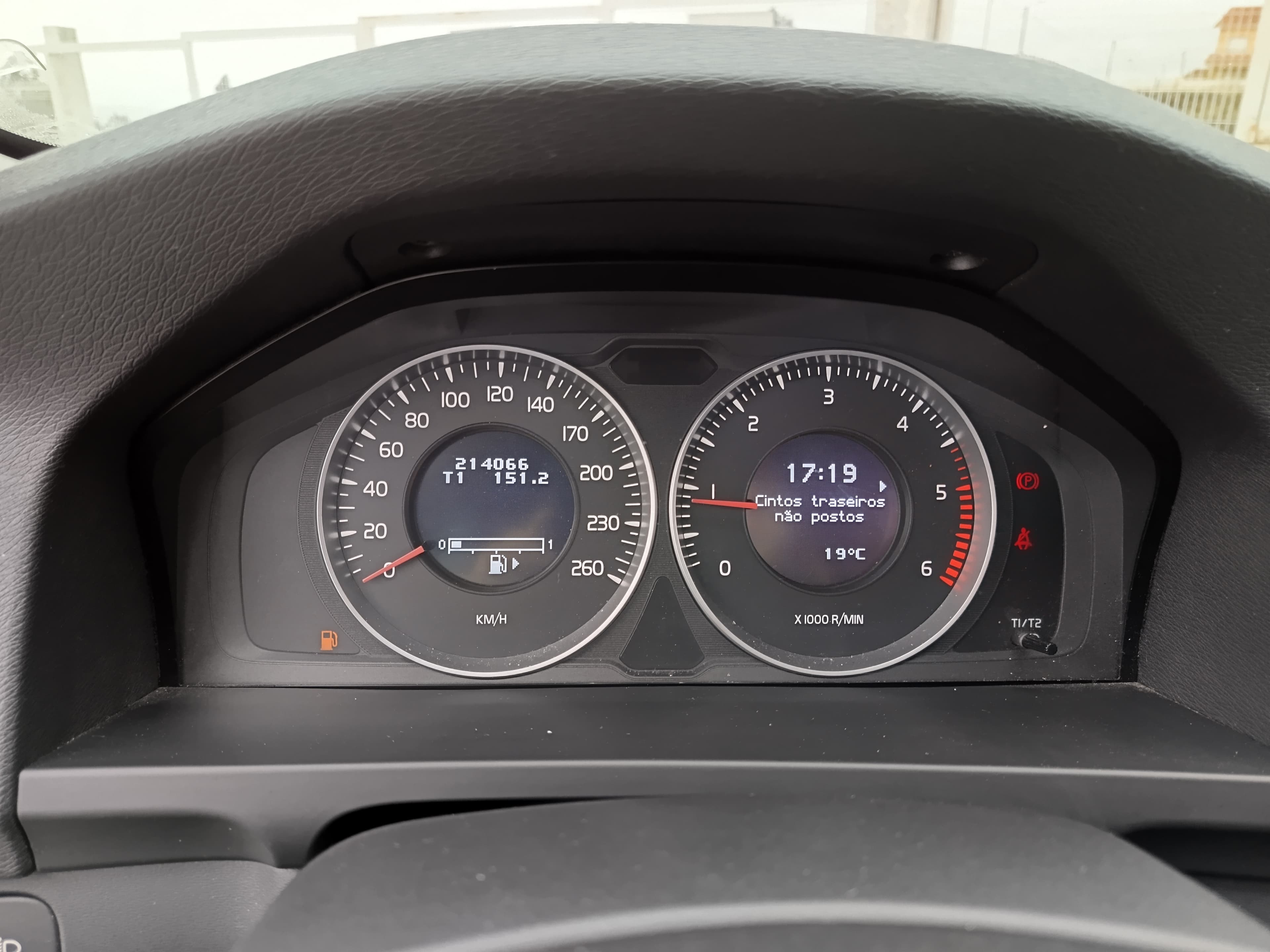 Volvo V60 · Ano 2011 — imagem 42