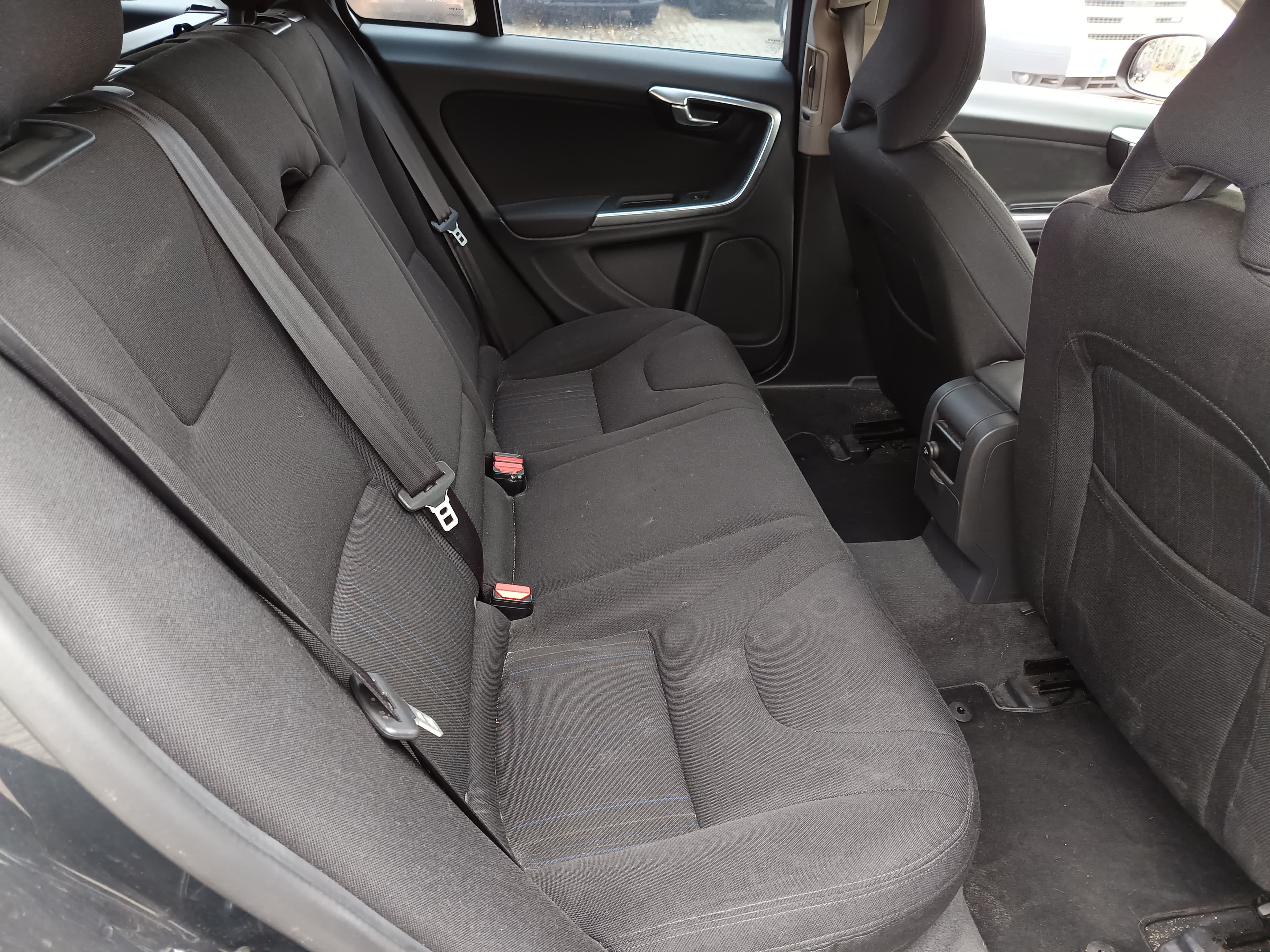 Volvo V60 · Ano 2011 — imagem 25