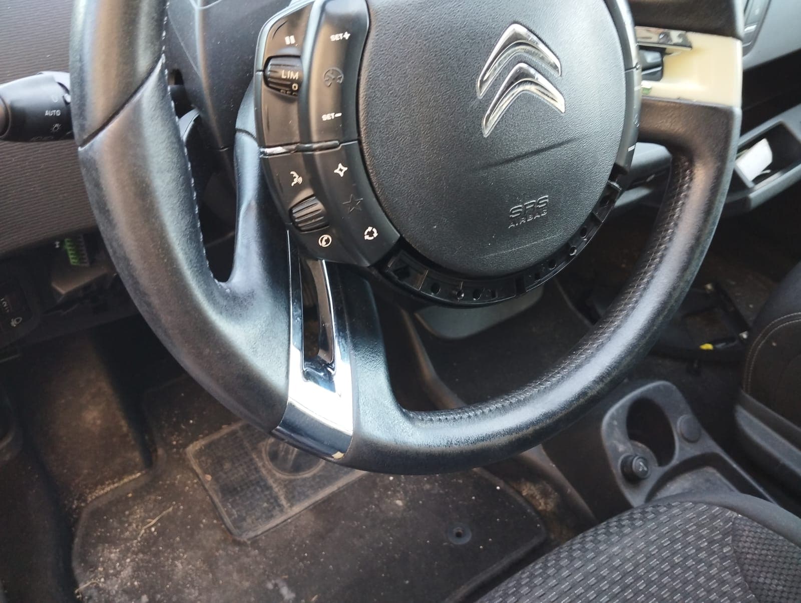 Citroën C4 · Ano 2012 — imagen 10