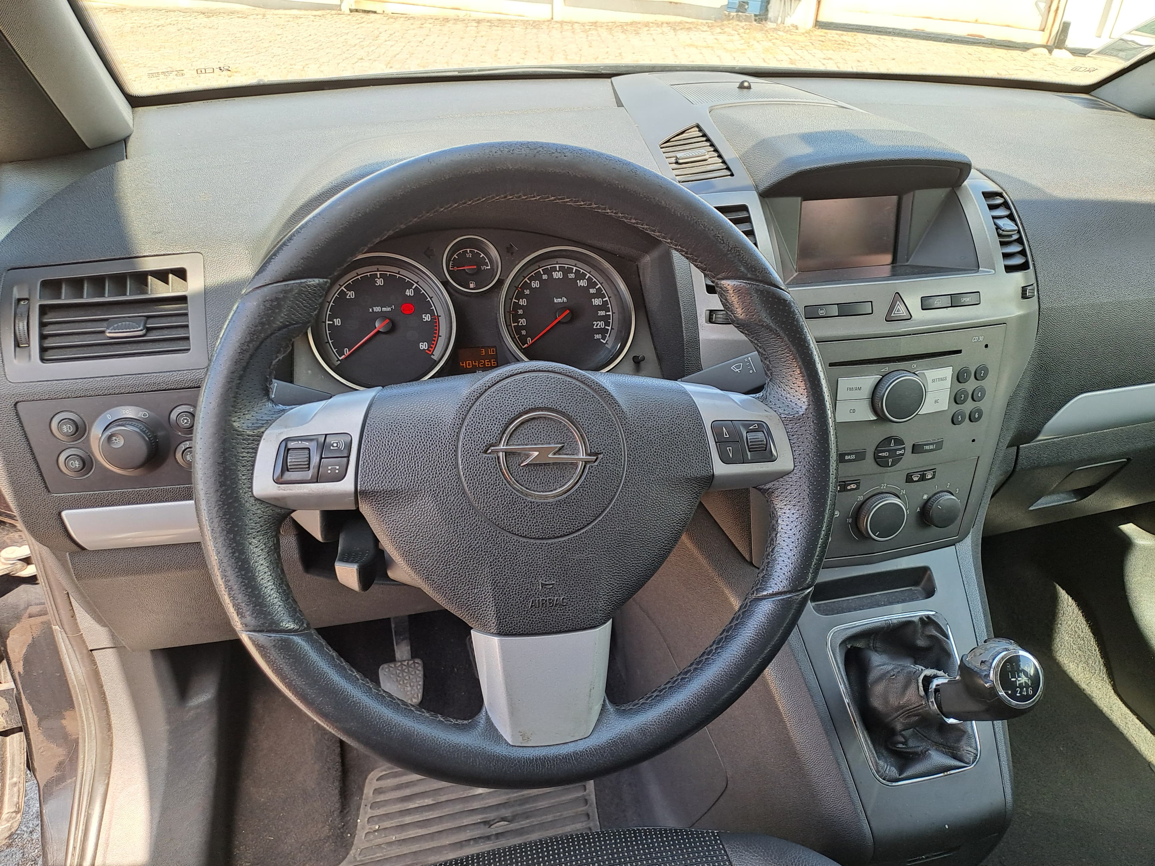Opel Zafira 1.9 CDTI · Ano 2006 — imagem 25