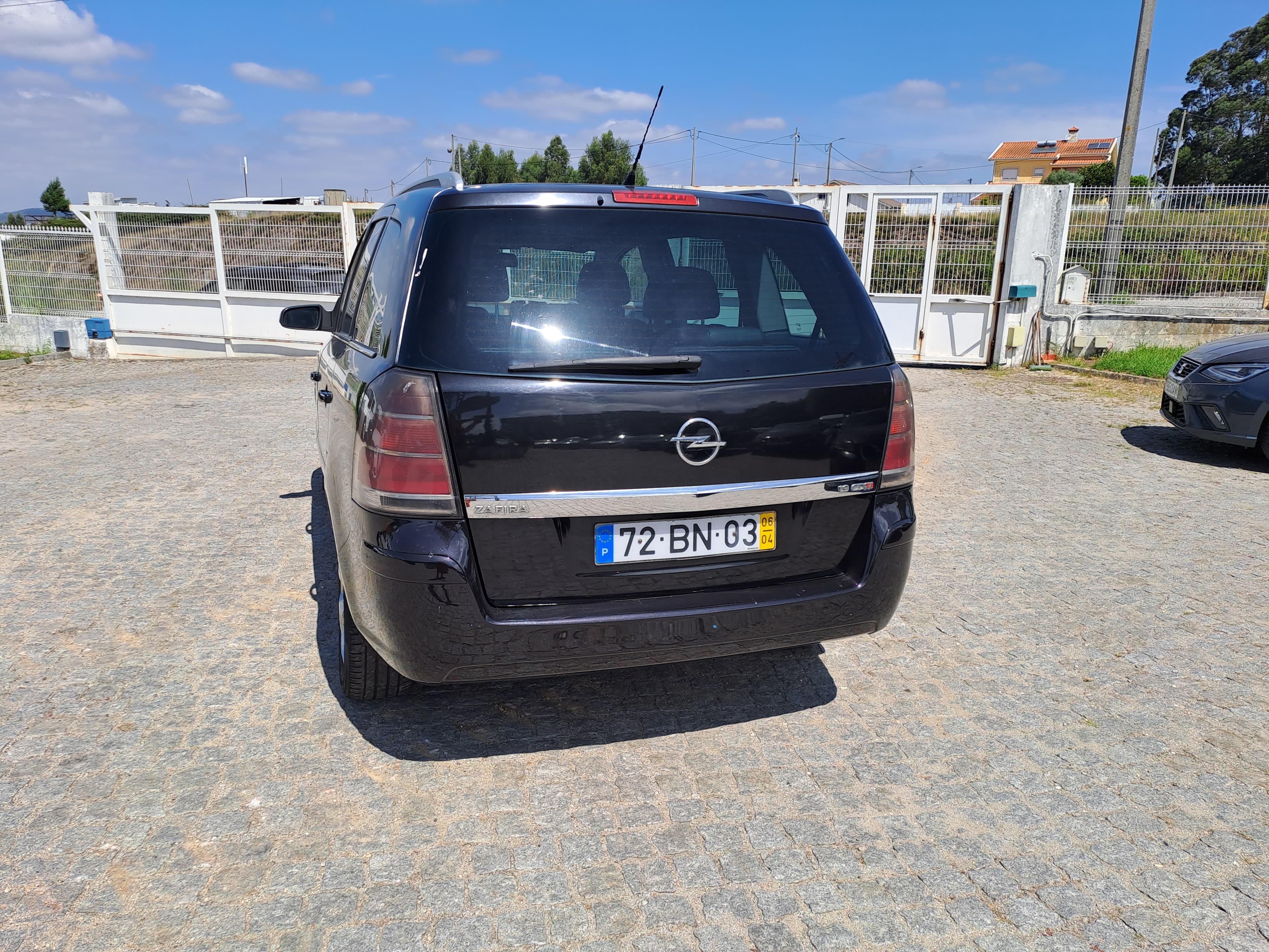 Opel Zafira 1.9 CDTI · Ano 2006 — imagem 6