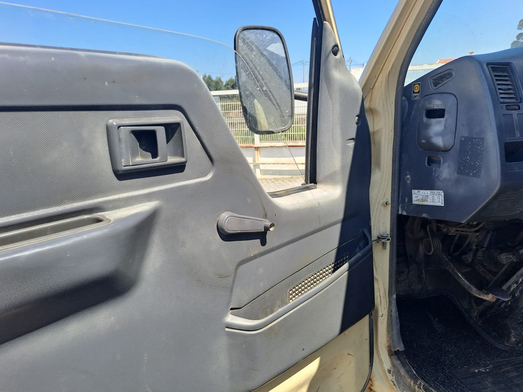 Toyota Dyna 250 · Basculante · Ano 1997 — imagen 33