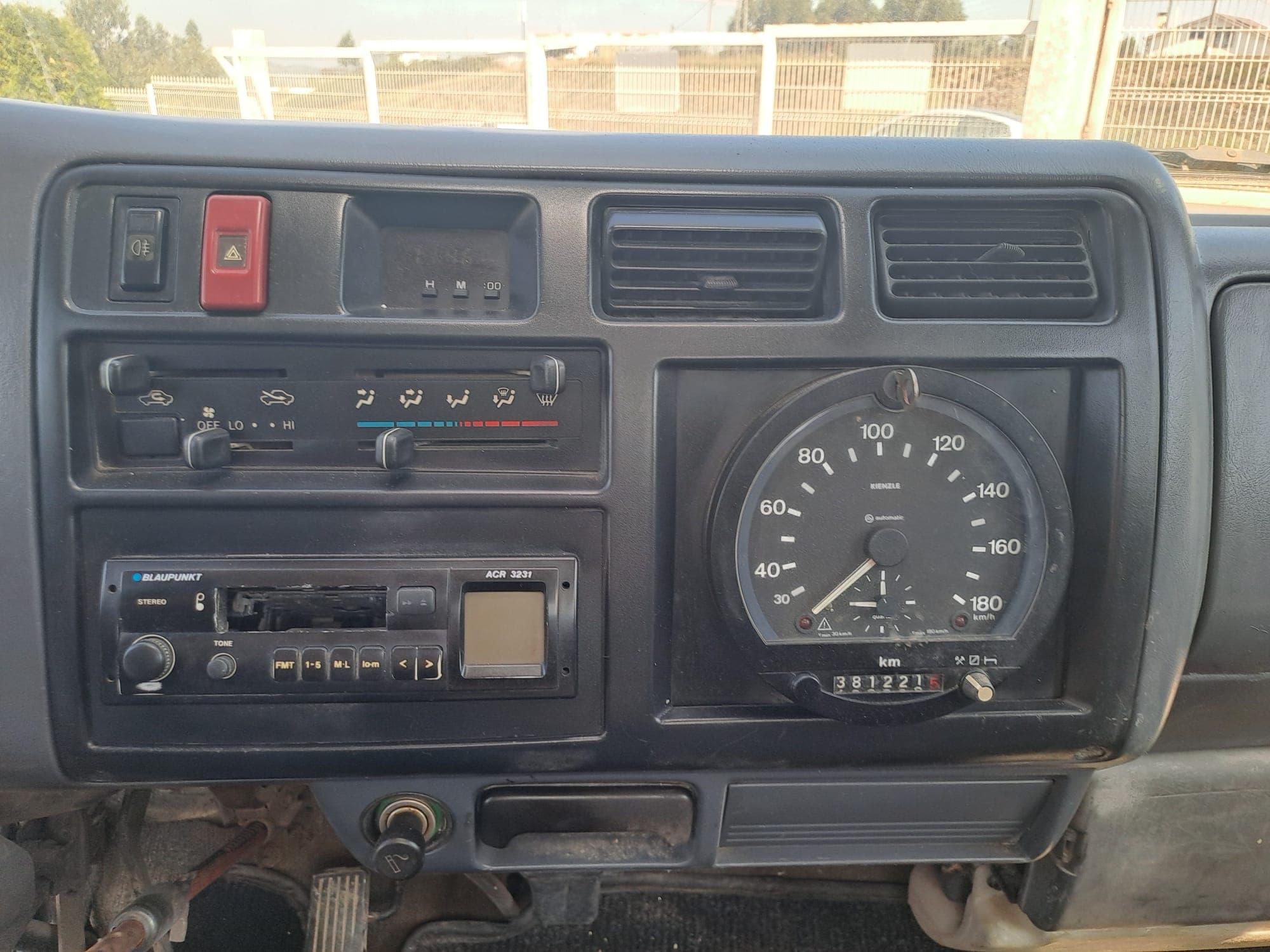 Toyota Dyna 250 · Basculante · Ano 1997 — imagen 29