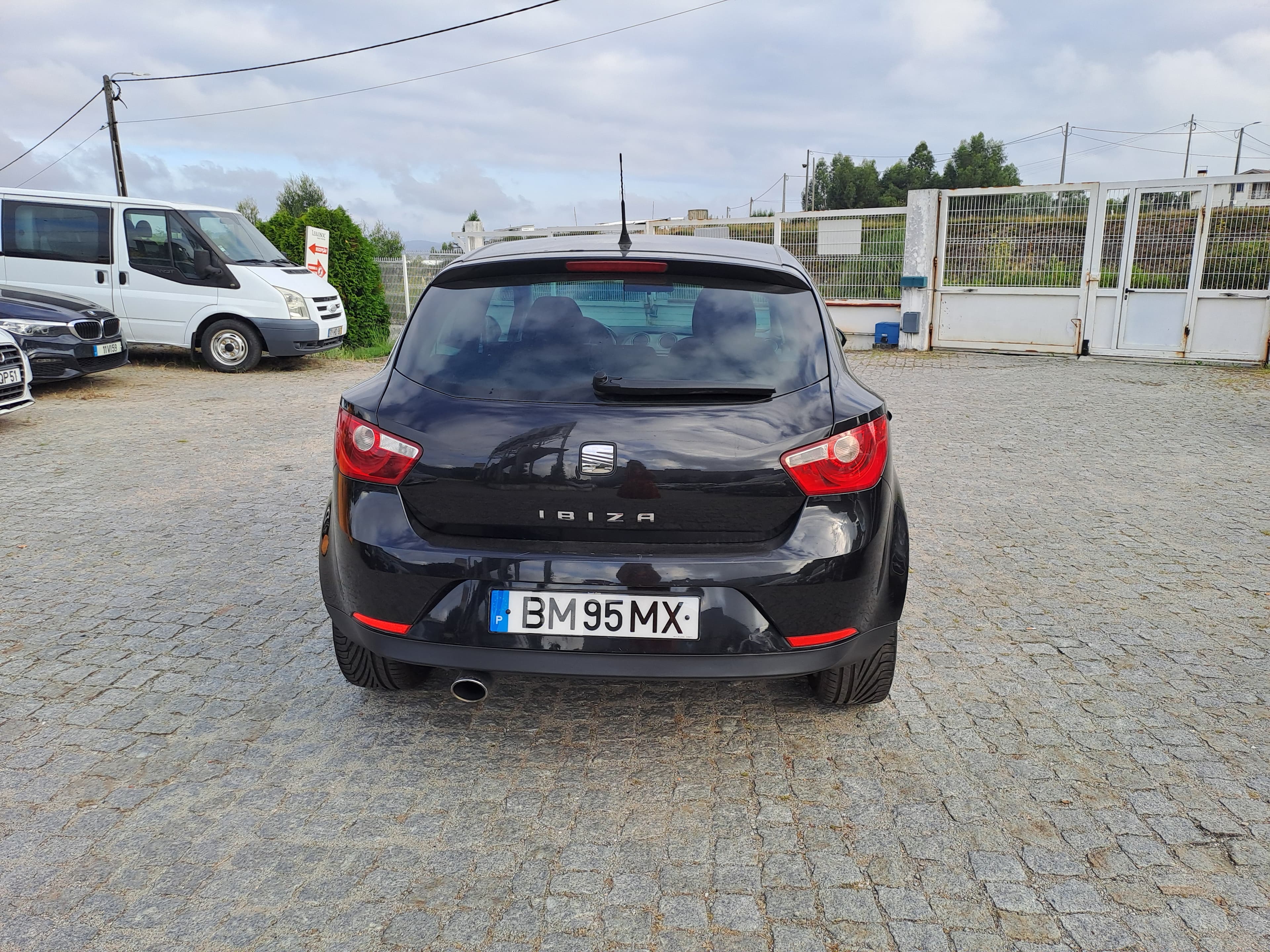 Seat Ibiza · Ano 2009 — imagem 4