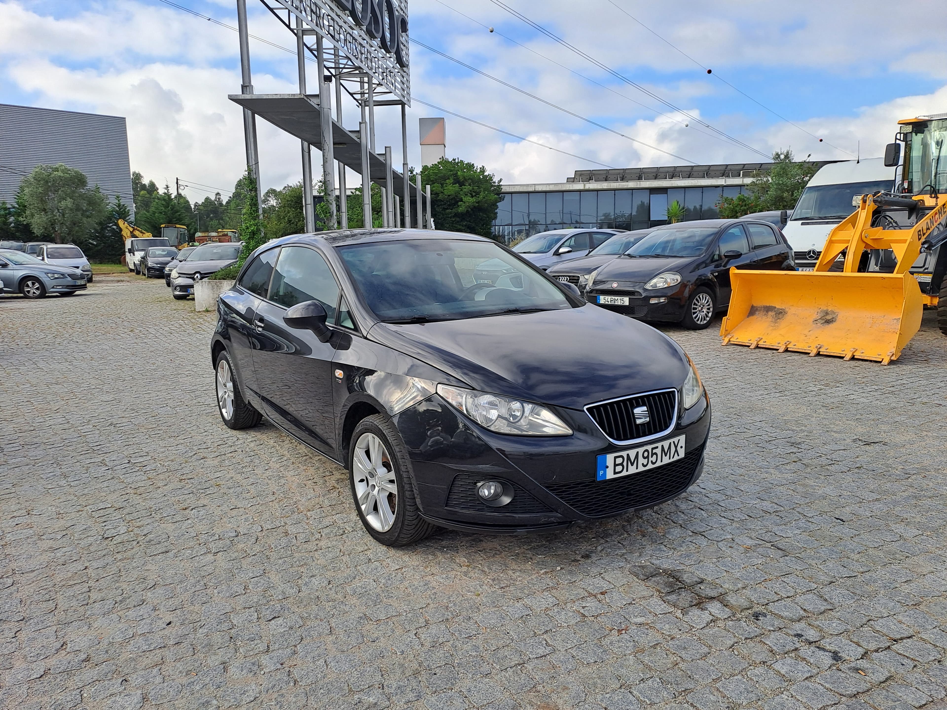 Seat Ibiza · Ano 2009 — imagem 1