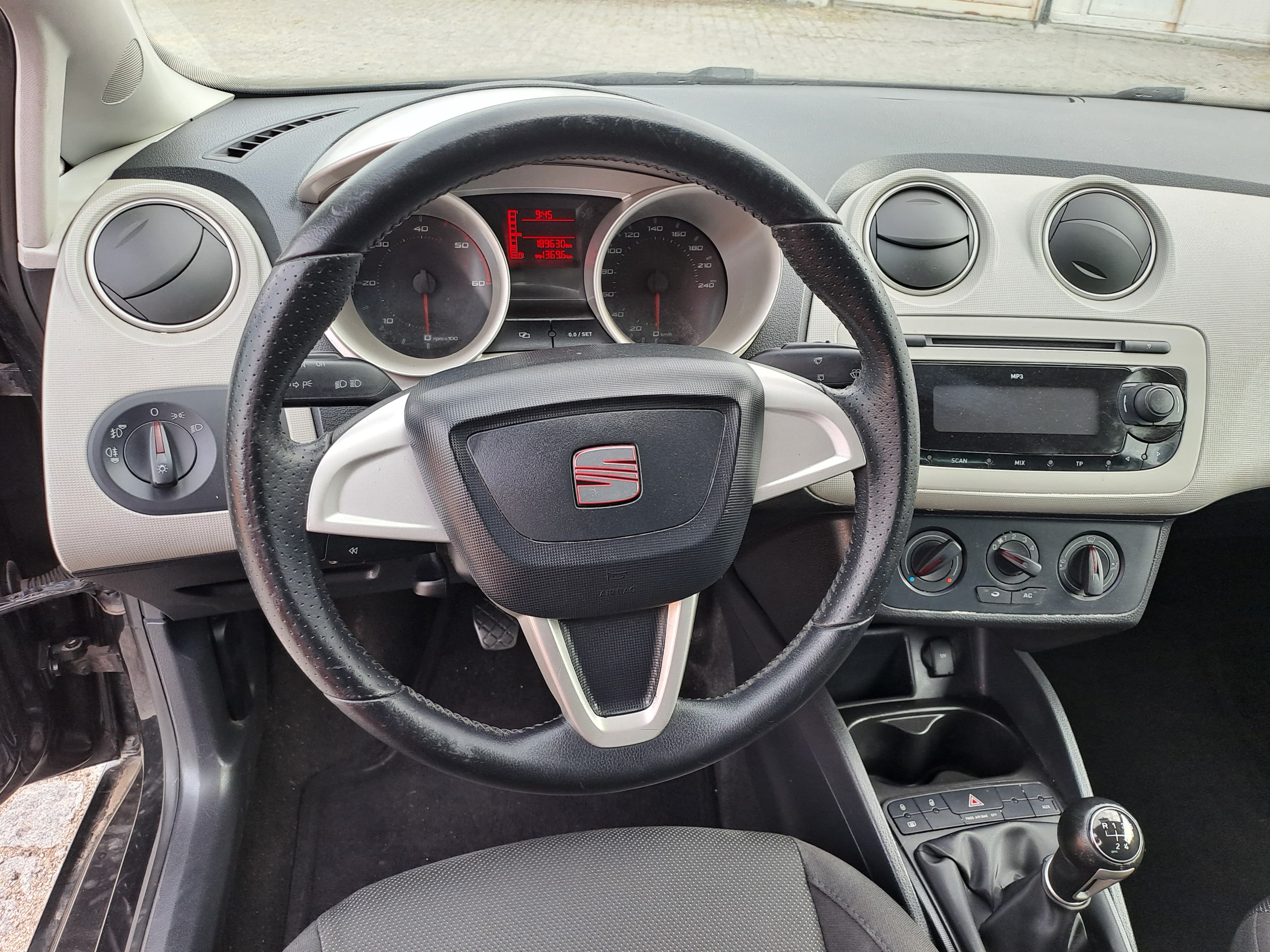 Seat Ibiza · Ano 2009 — imagem 30