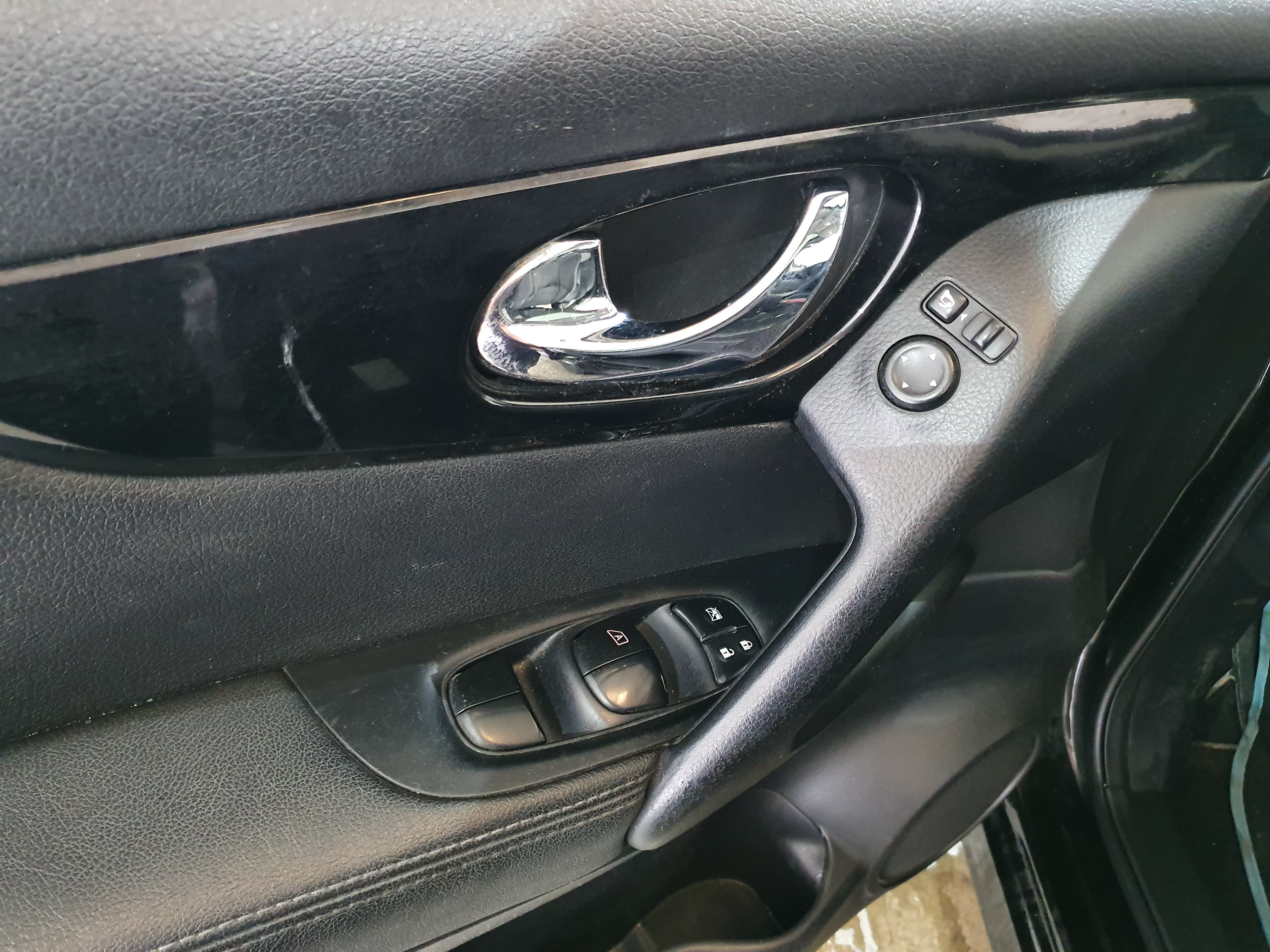 Nissan Qashqai · Ano 2015 — imagem 31