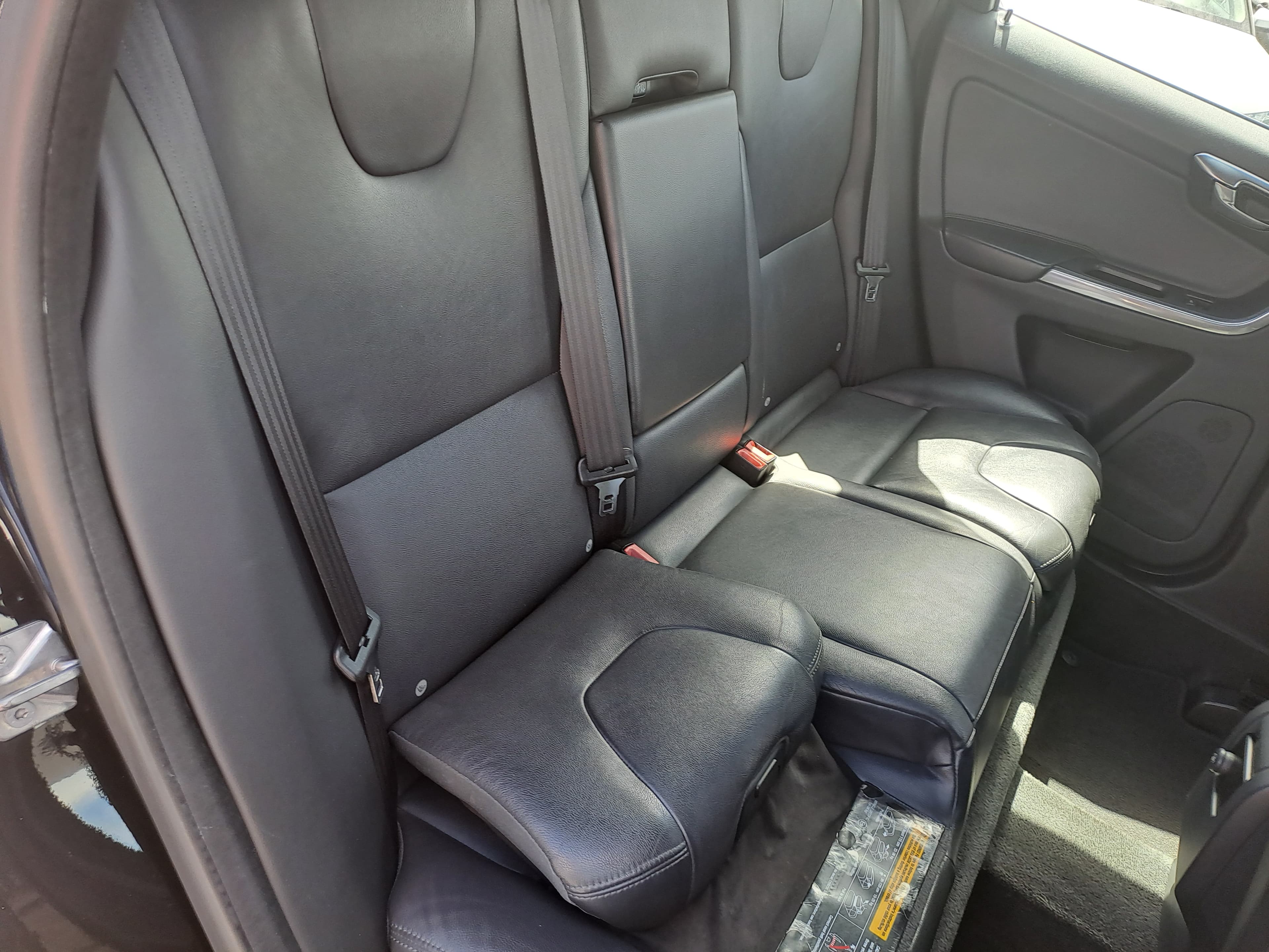 Volvo XC60 · Ano 2015 — imagen 17