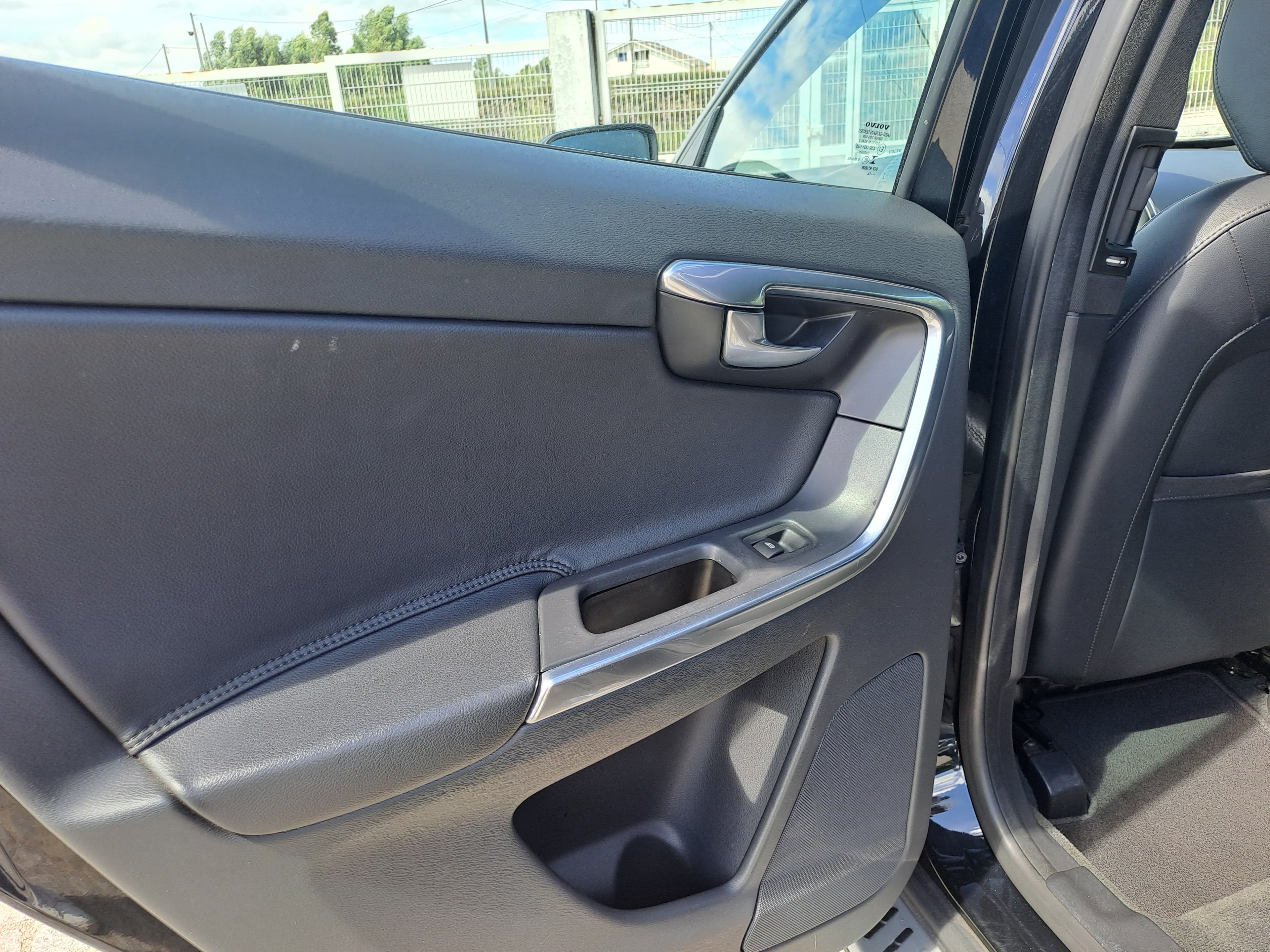 Volvo XC60 · Ano 2015 — imagen 19