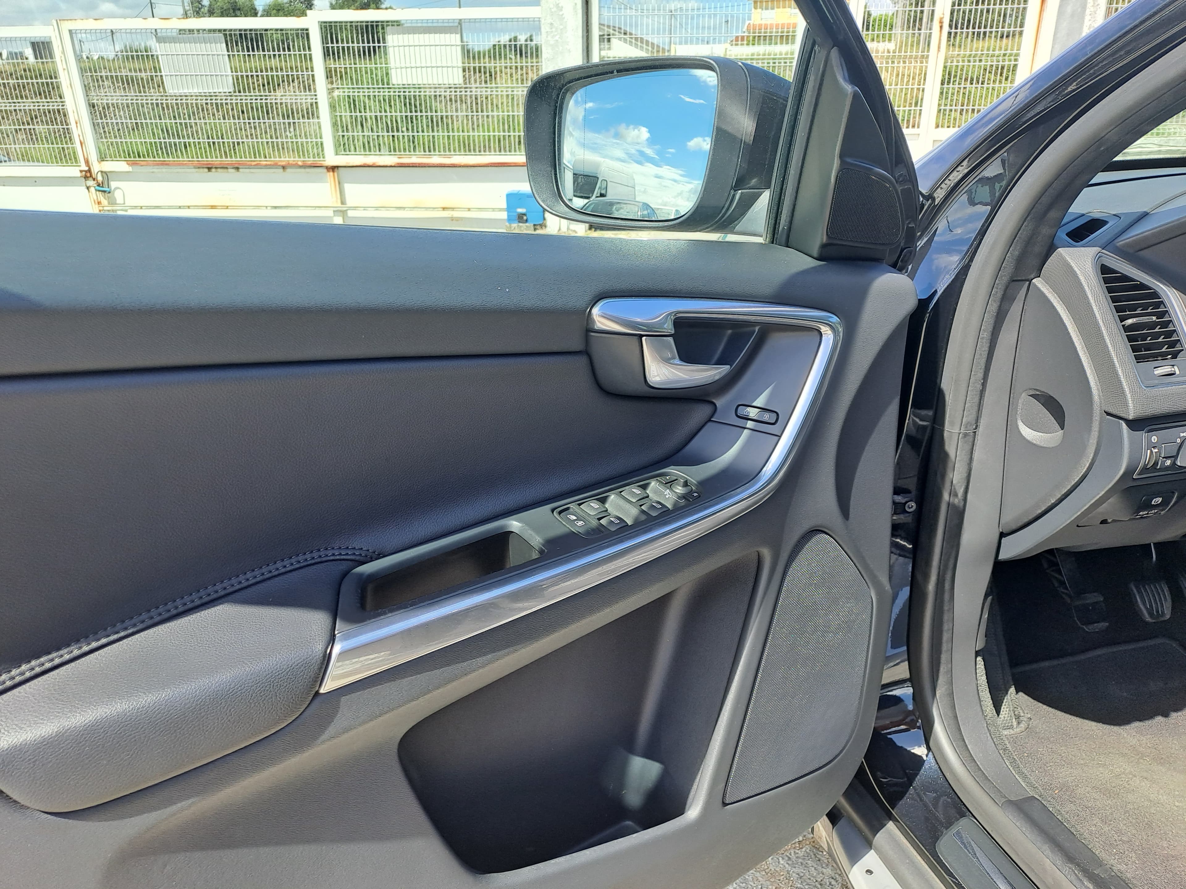 Volvo XC60 · Ano 2015 — imagen 21