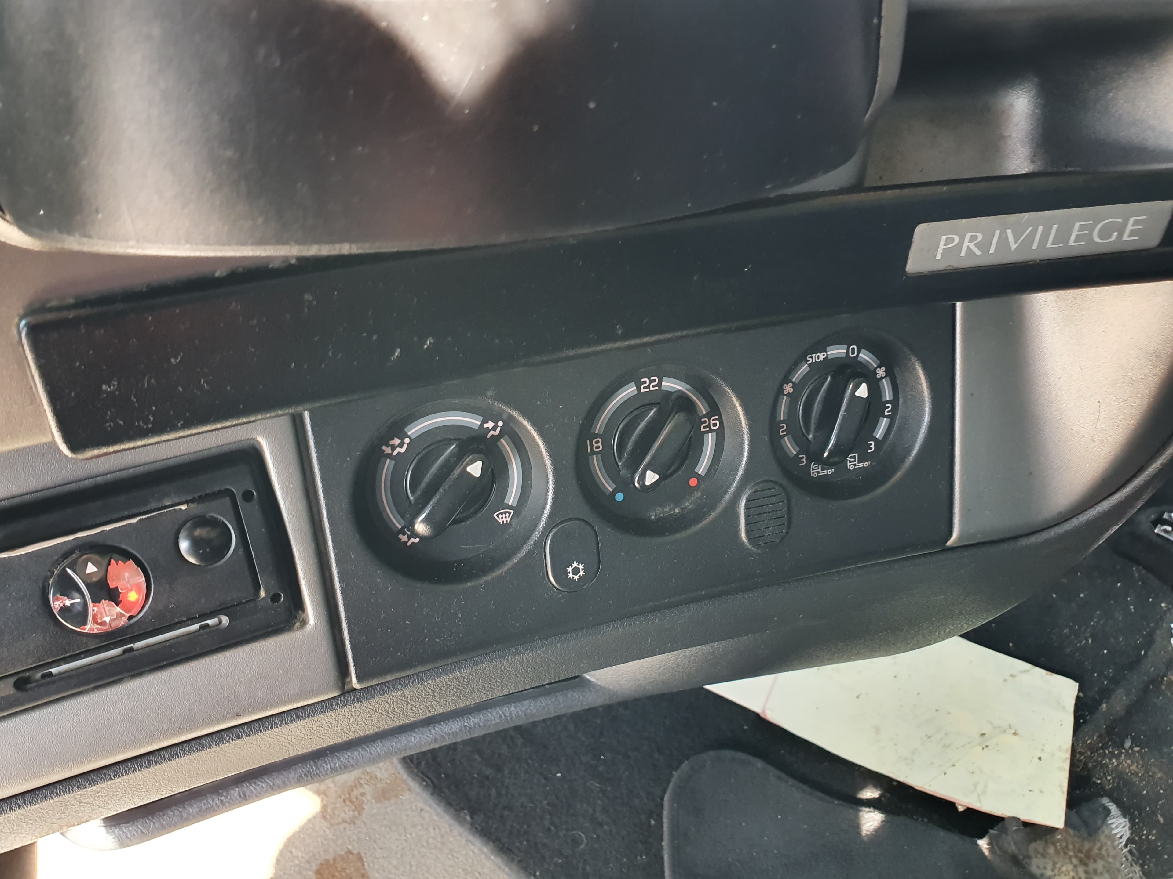 Renault Magnum 4x2 · Ano 2010 — imagem 27