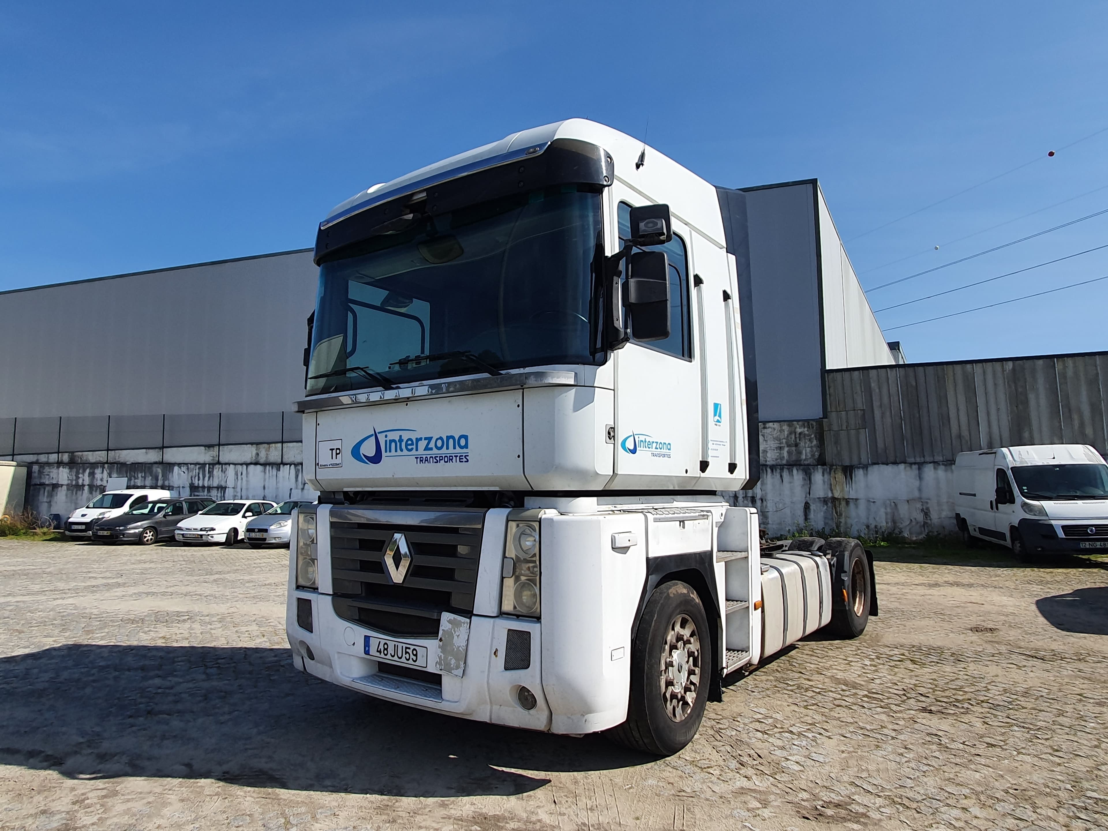 Renault Magnum 4x2 · Ano 2010