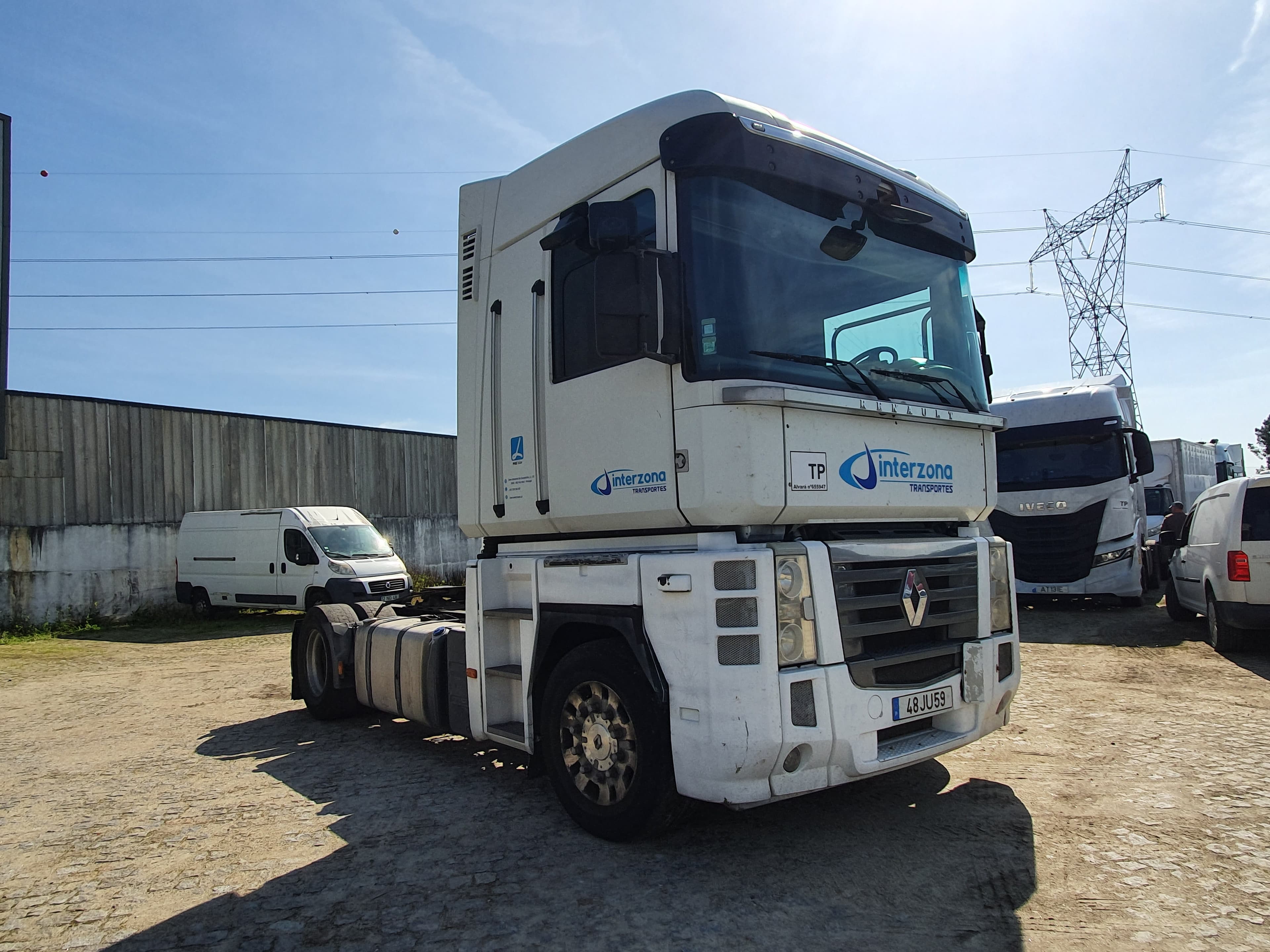 Renault Magnum 4x2 · Ano 2010 — imagem 3