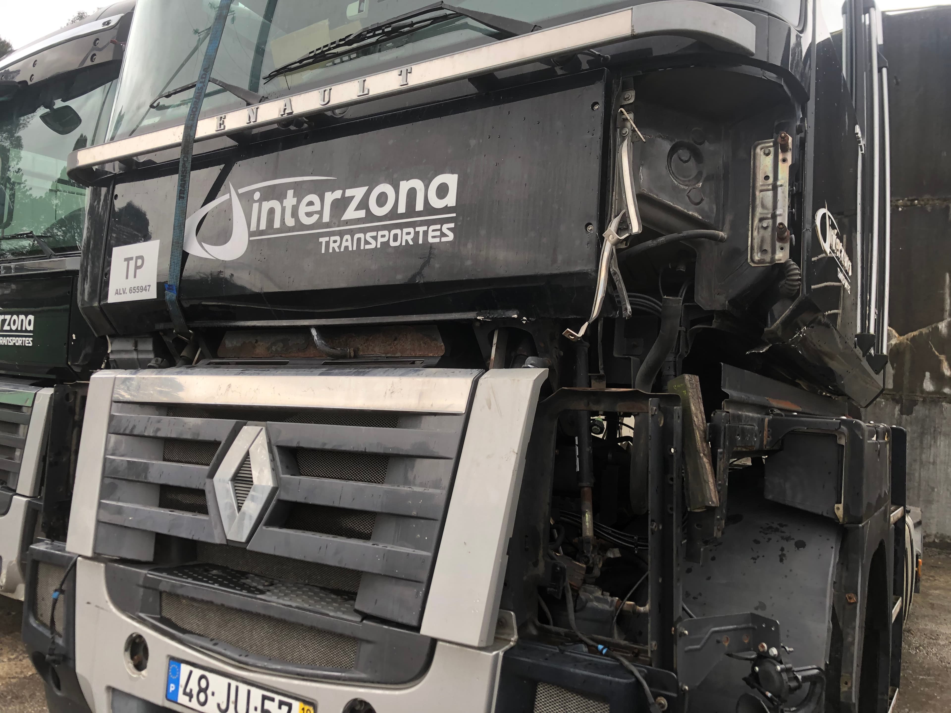 Renault Magnum 4x2 · Ano 2010 — imagem 8