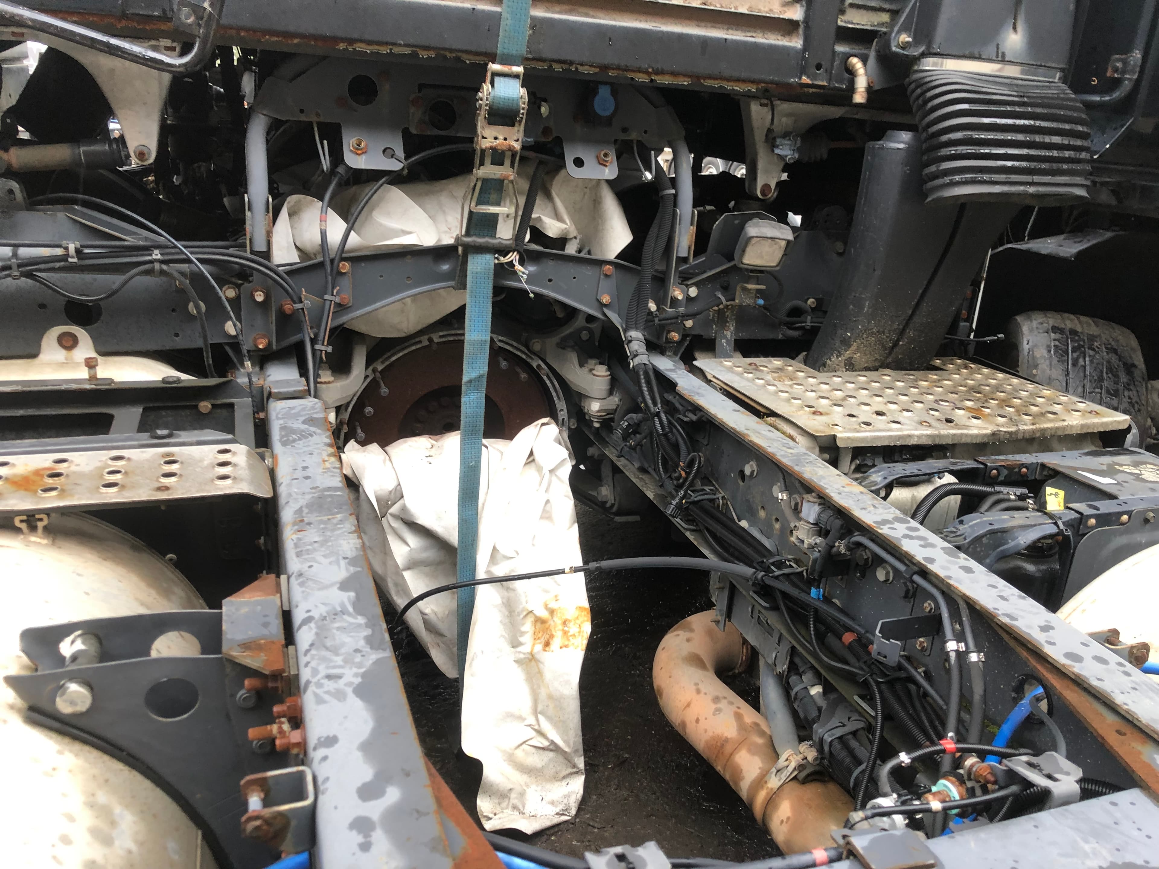 Renault Magnum 4x2 · Ano 2010 — imagem 6