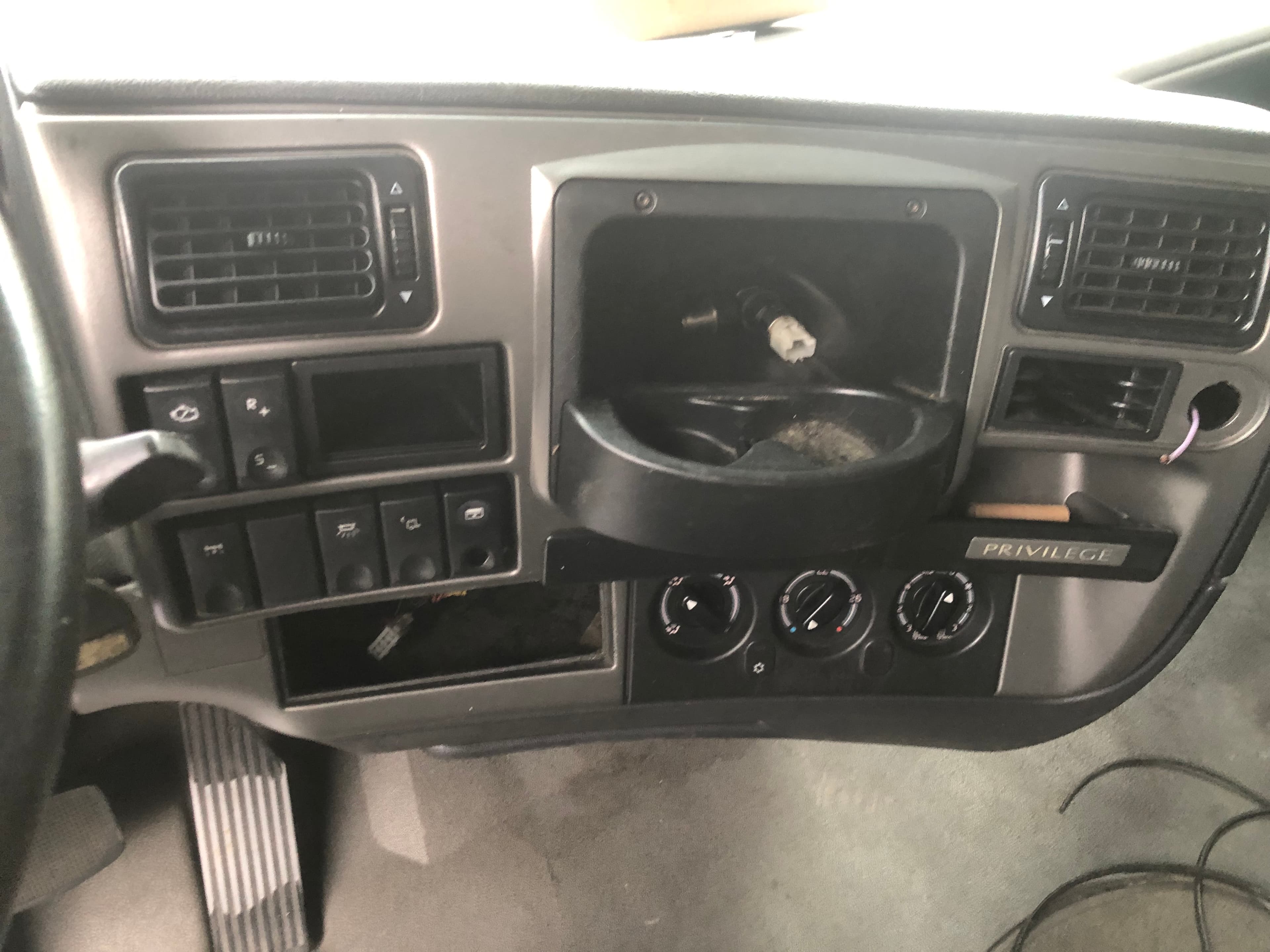 Renault Magnum 4x2 · Ano 2010 — imagem 21