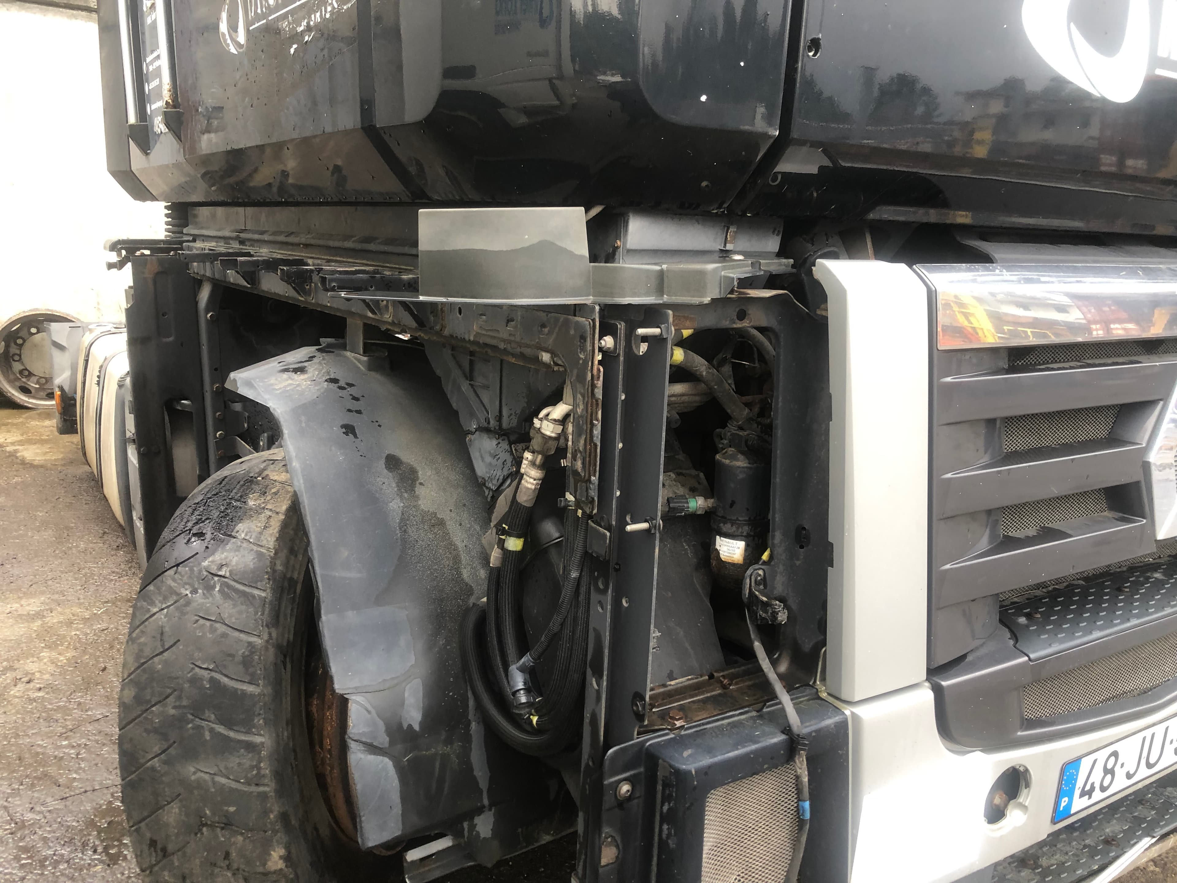Renault Magnum 4x2 · Ano 2010 — imagen 17