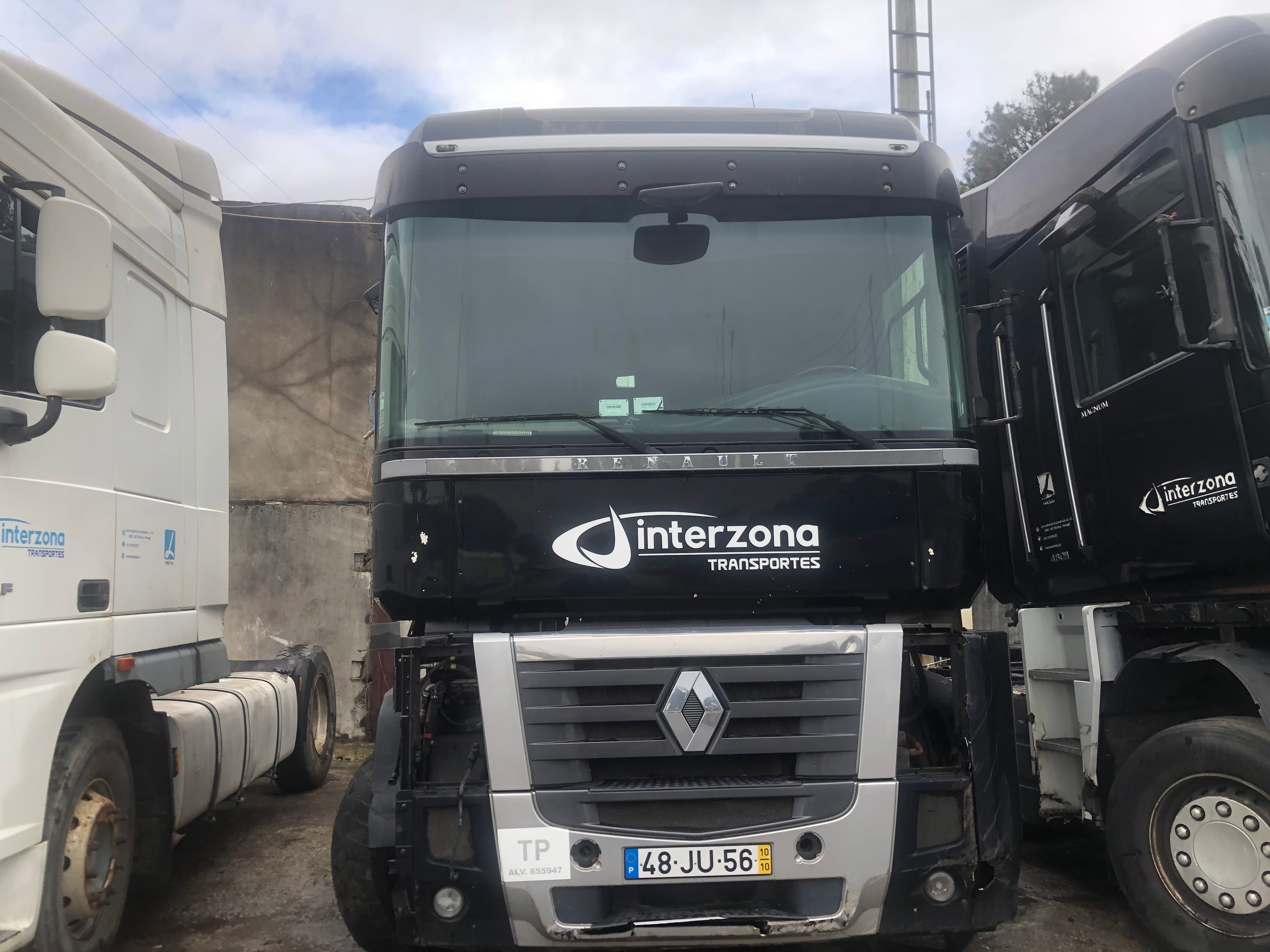 Renault Magnum 4x2 · Ano 2010 — imagen 2