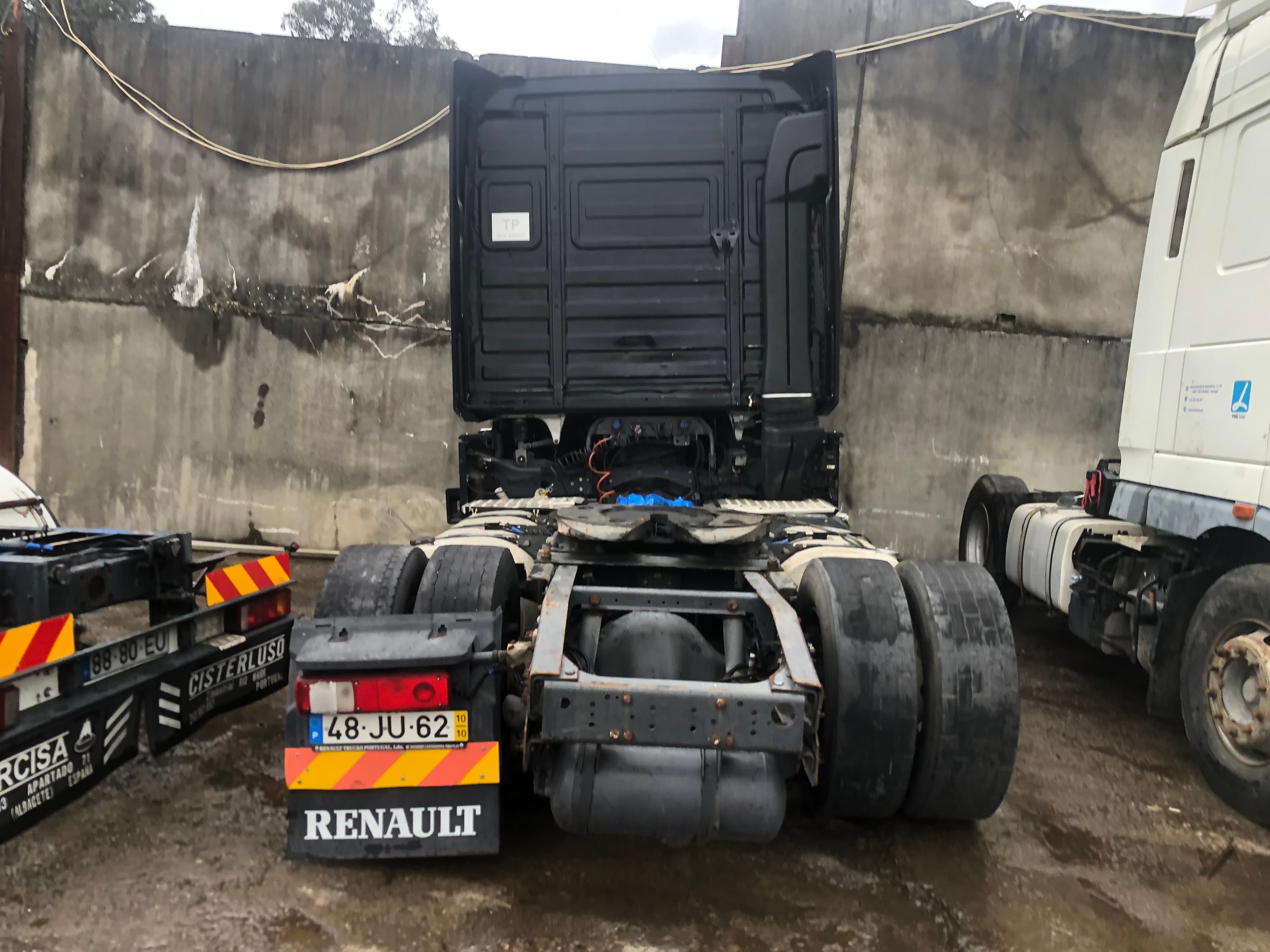 Renault Magnum 4x2 · Ano 2010 — imagen 3