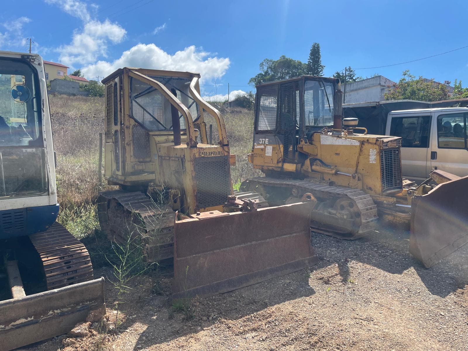 Bulldozer D3 B — imagem 2