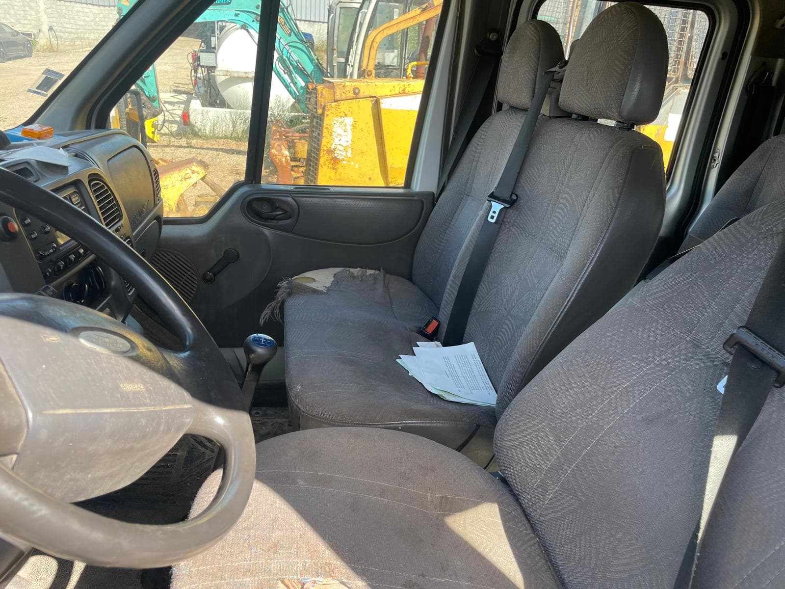 Ford Transit 2.4 DI · Año 2001 — imagen 4