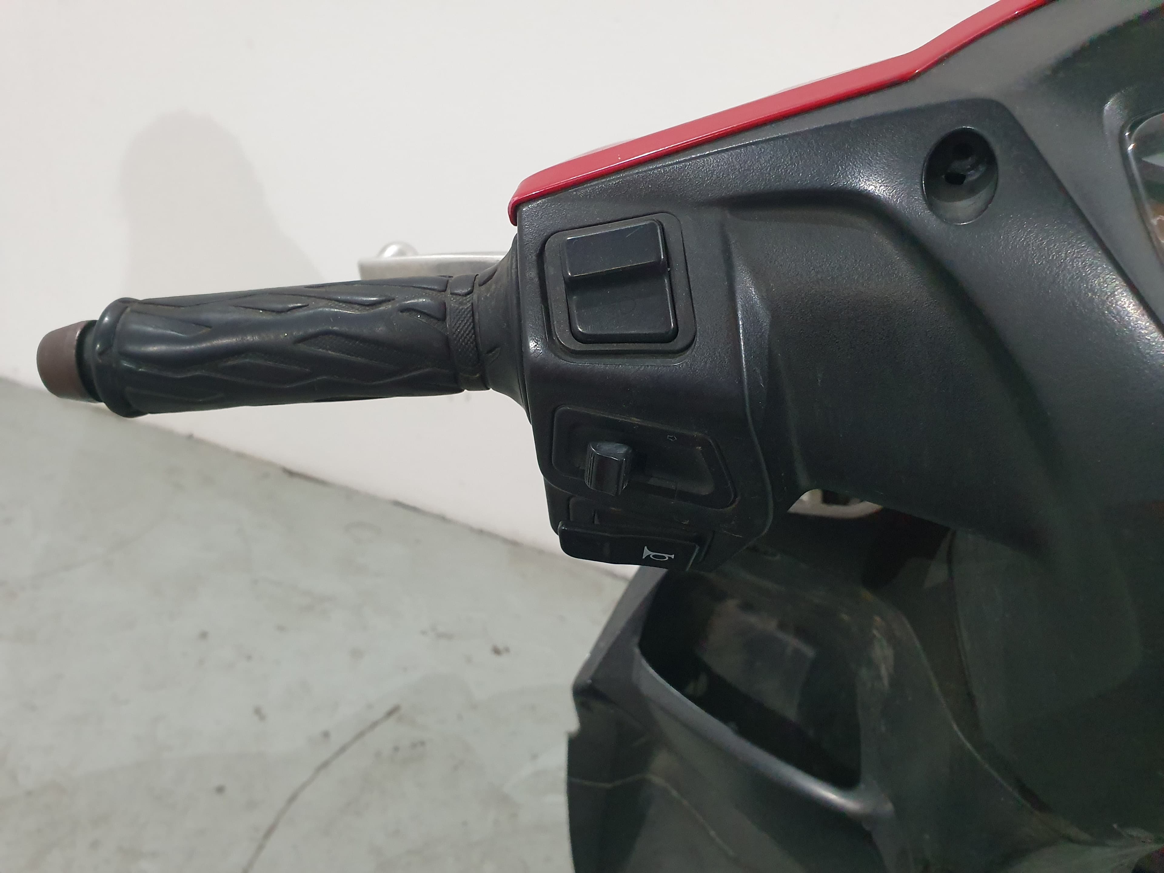 Suzuki Uk 110 Address · Ano 2015 — imagem 11