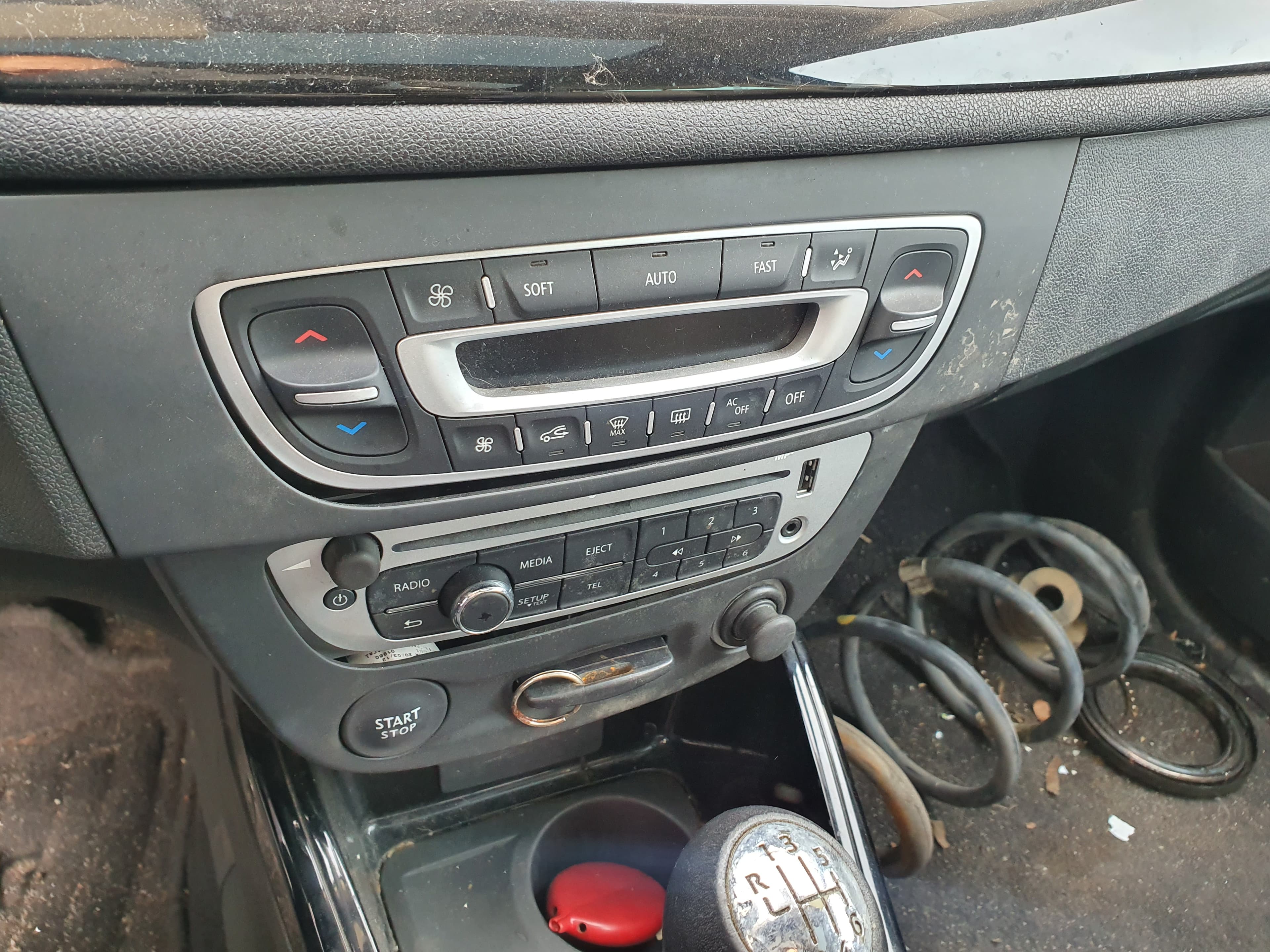 Renault Mégane · Ano 2012 — imagem 26