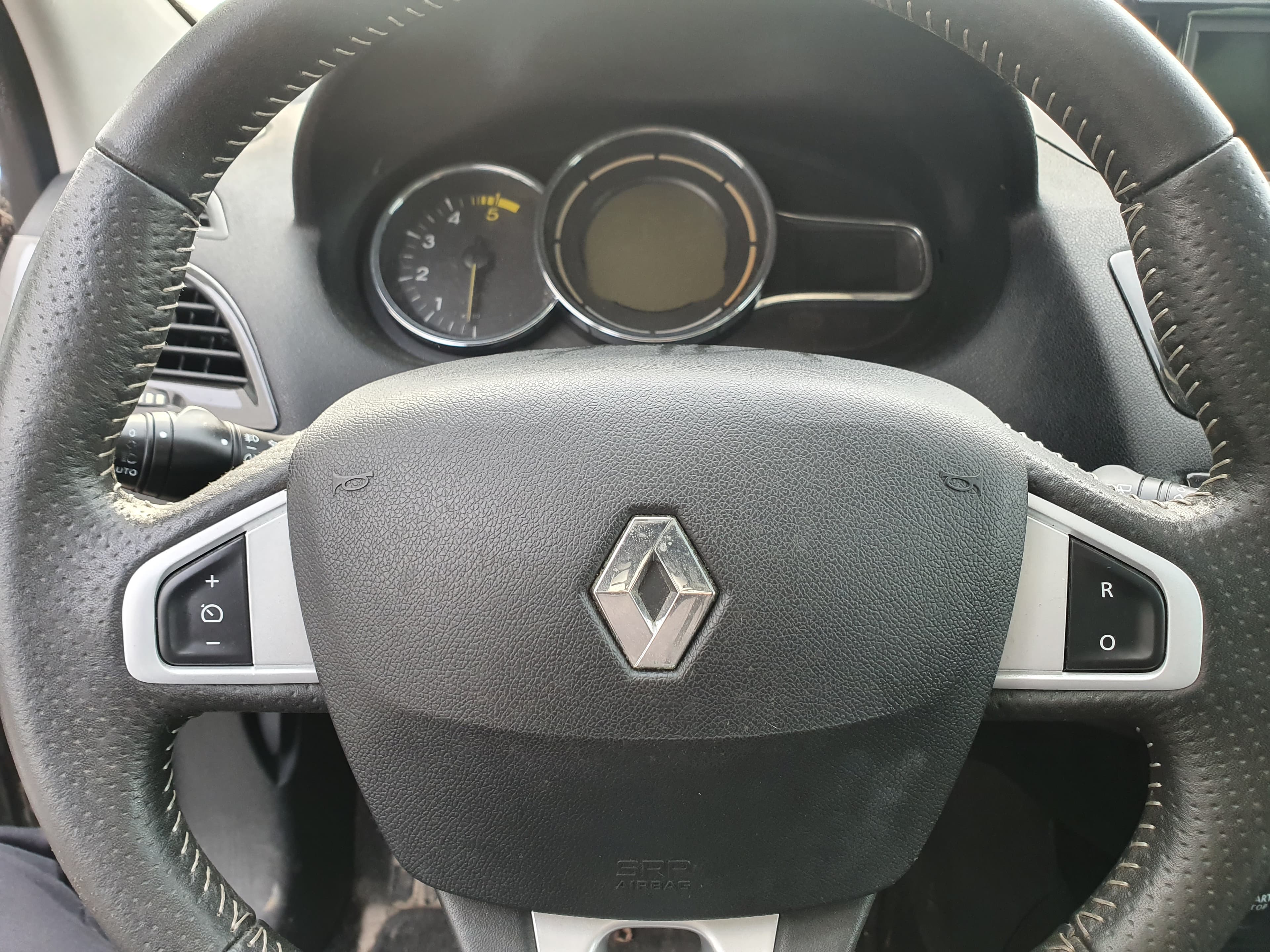 Renault Mégane · Ano 2012 — imagem 25