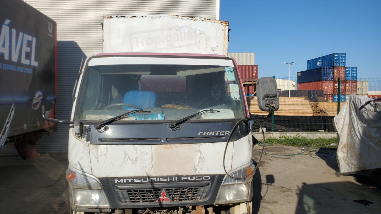 Mitsubishi Fuso Canter — image 3