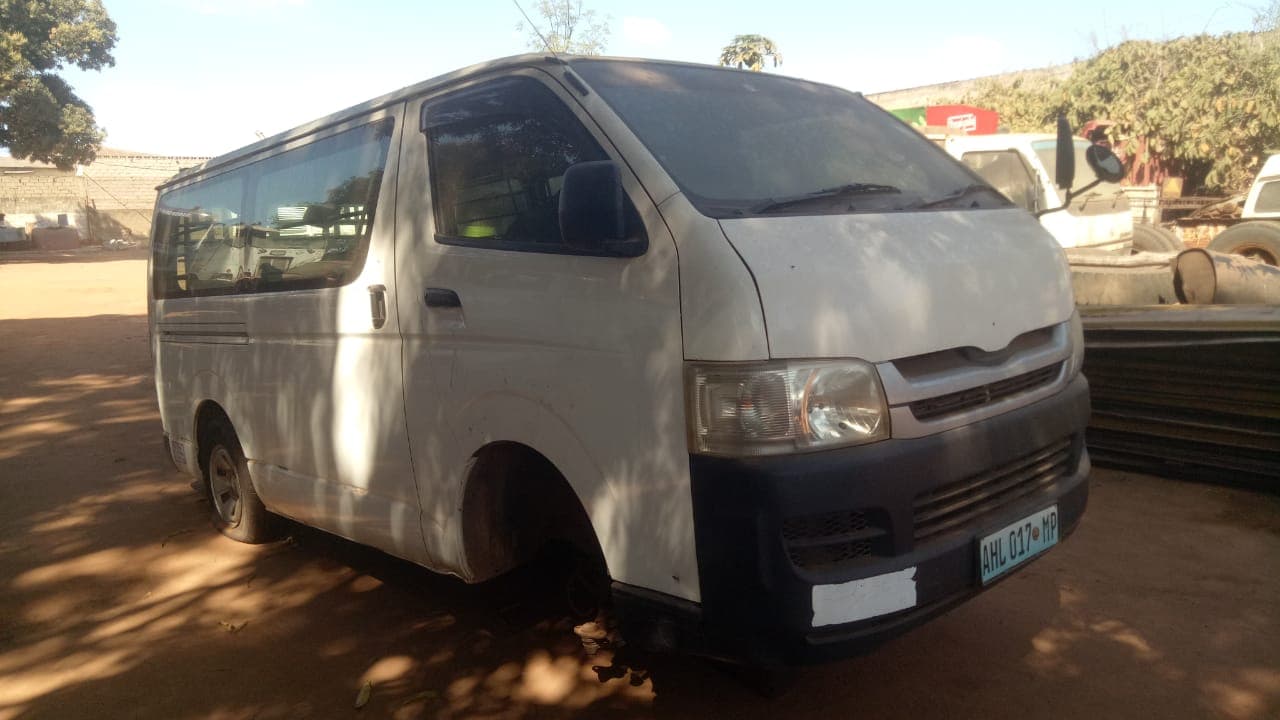 Toyota Hiace — imagem 3