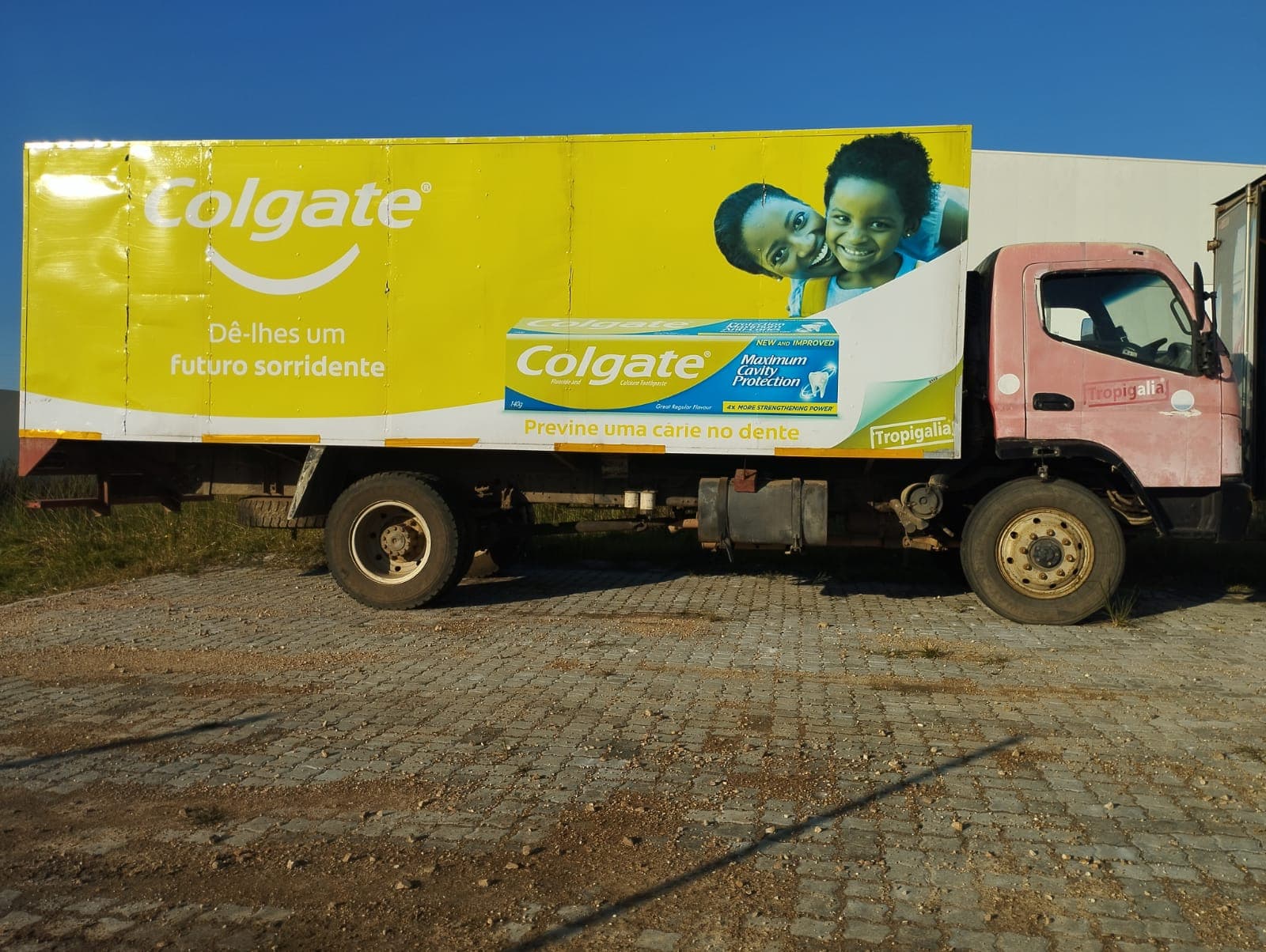 Viatura marca Mitsubishi Fuso — imagen 8