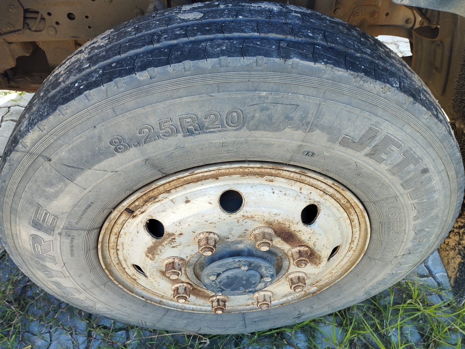 Viatura marca Mitsubishi Fuso — imagen 5