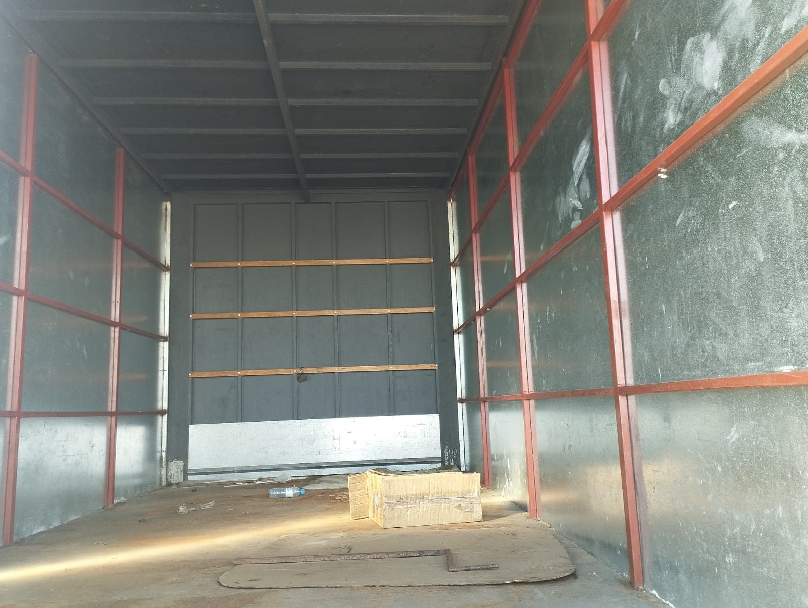 Viatura marca Mitsubishi Fuso — imagen 4