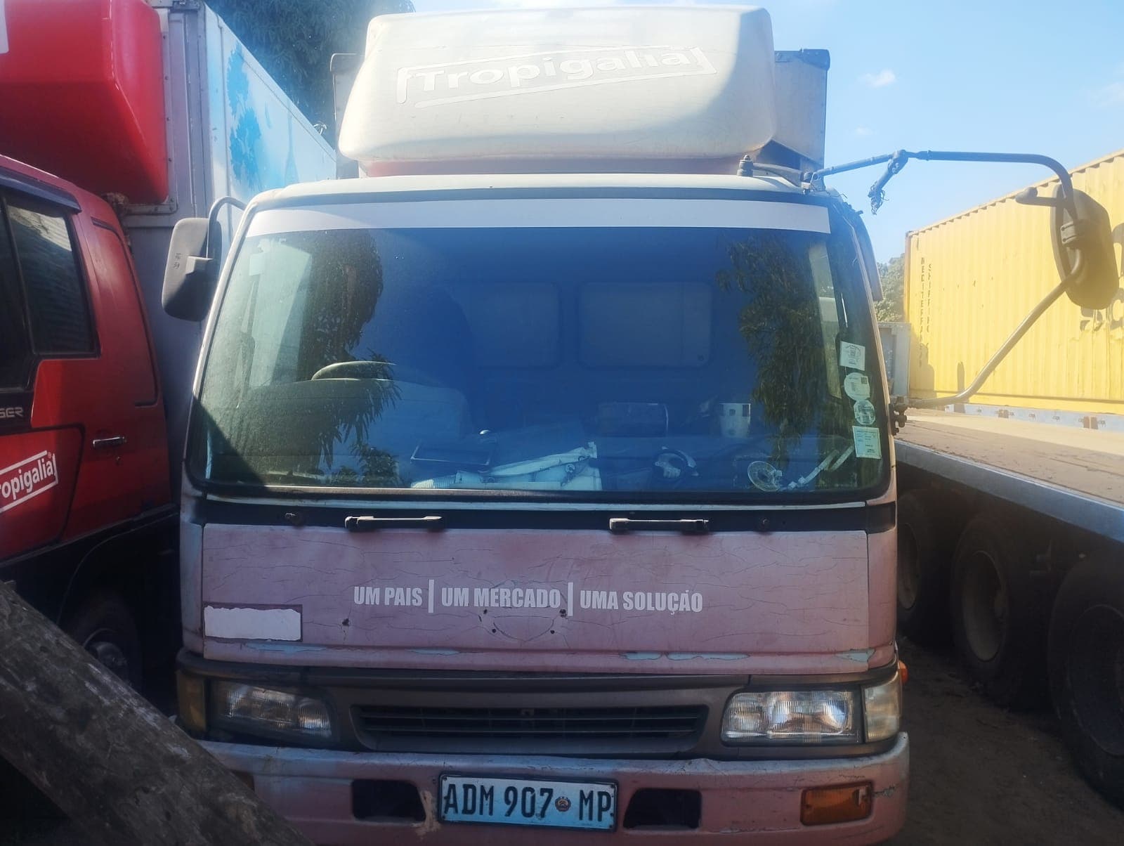 Viatura marca Toyota Hino Rager — imagen 8