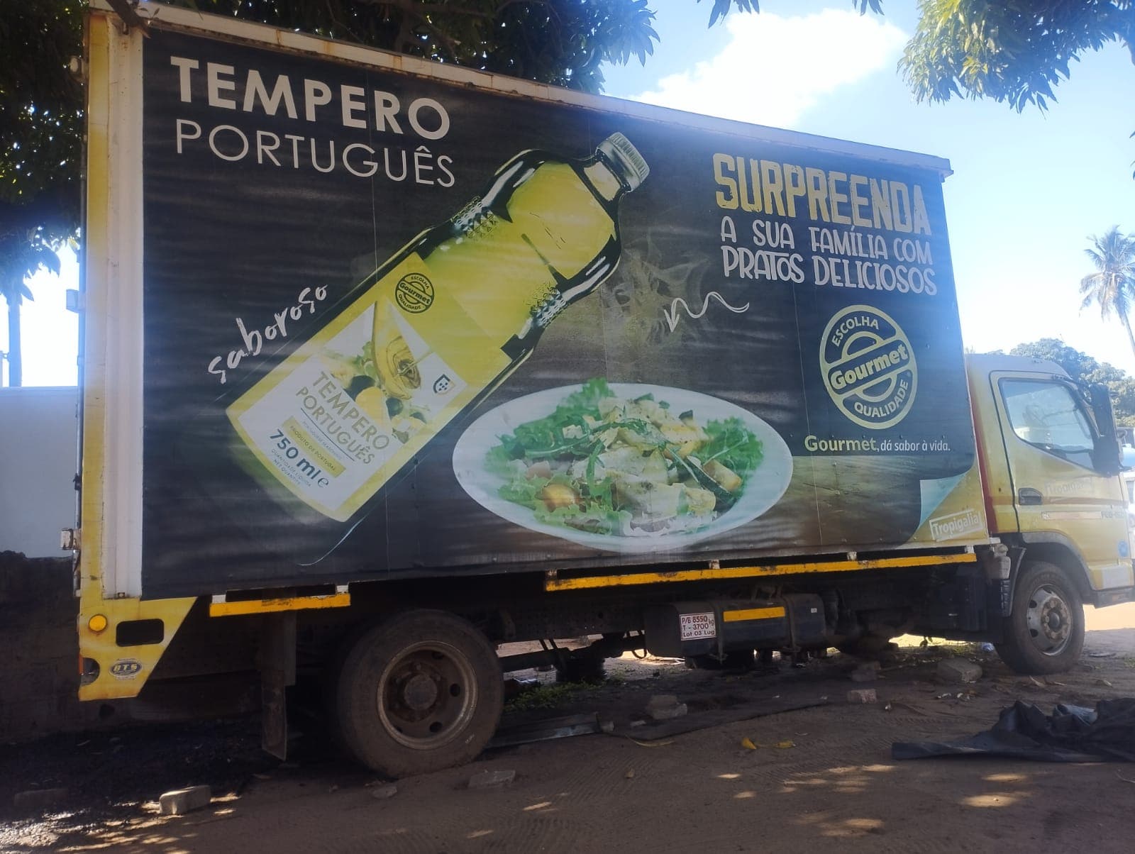 Viatura marca Mitsubishi Fuso — imagen 6