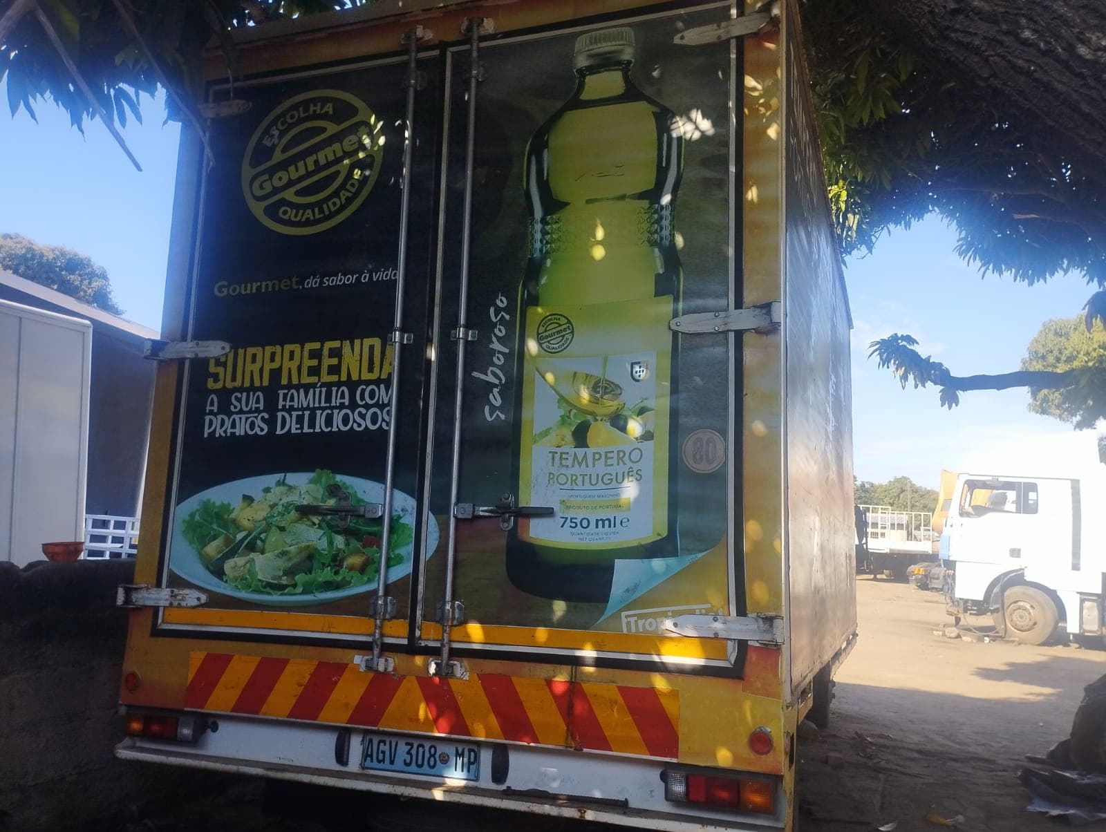 Viatura marca Mitsubishi Fuso — imagen 7