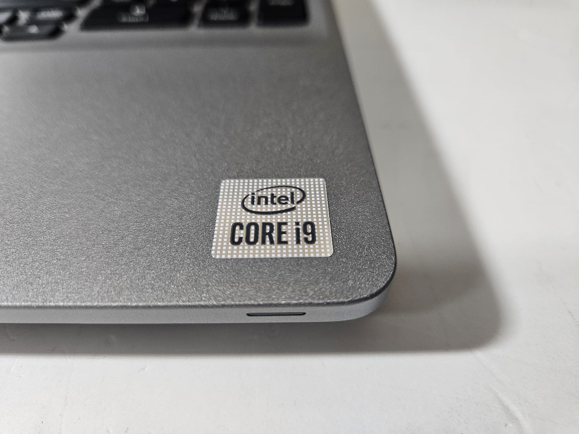 Portátil Dell Precision 3551 — imagen 6