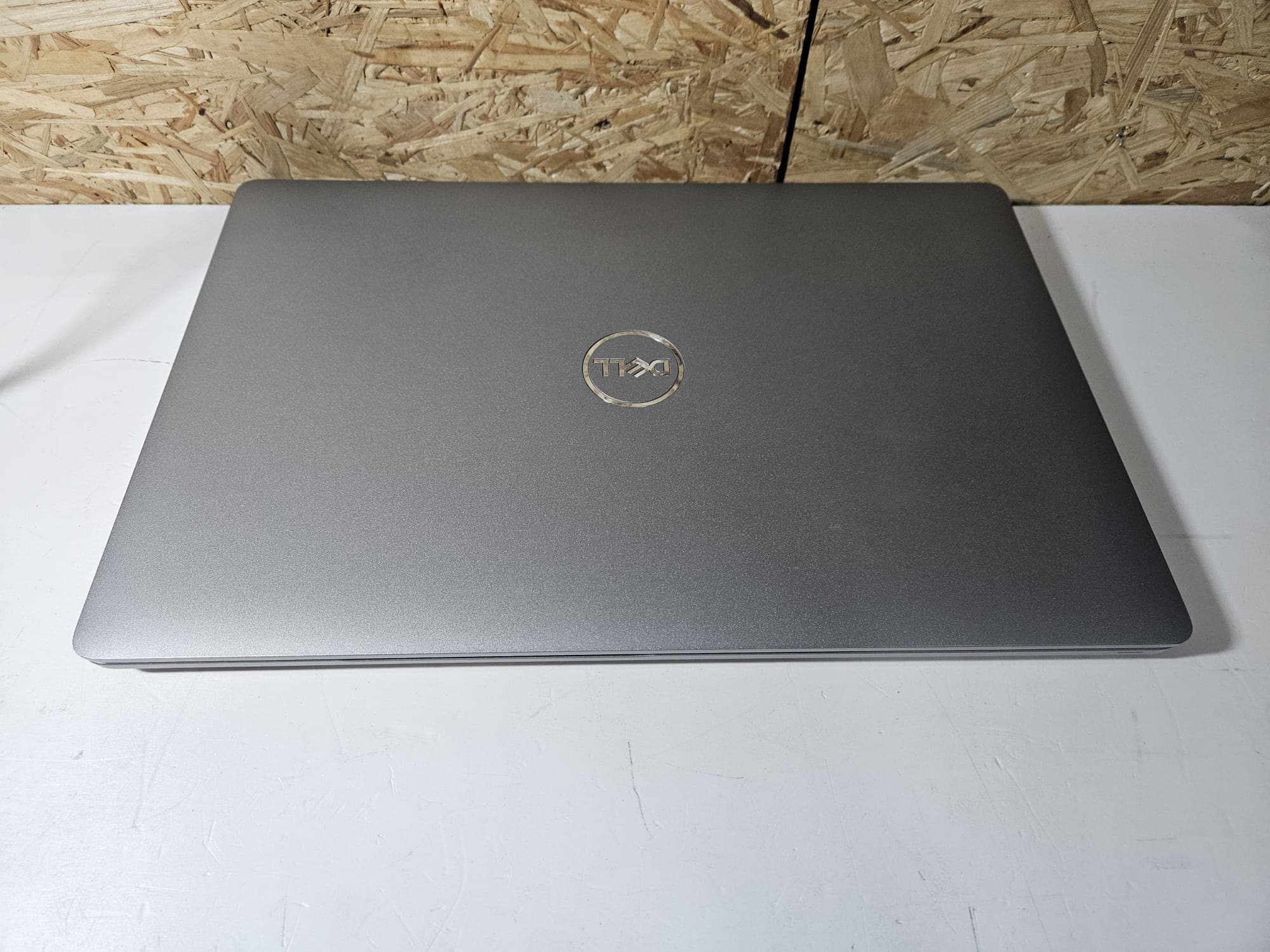 Portátil Dell Precision 3551 — imagen 10