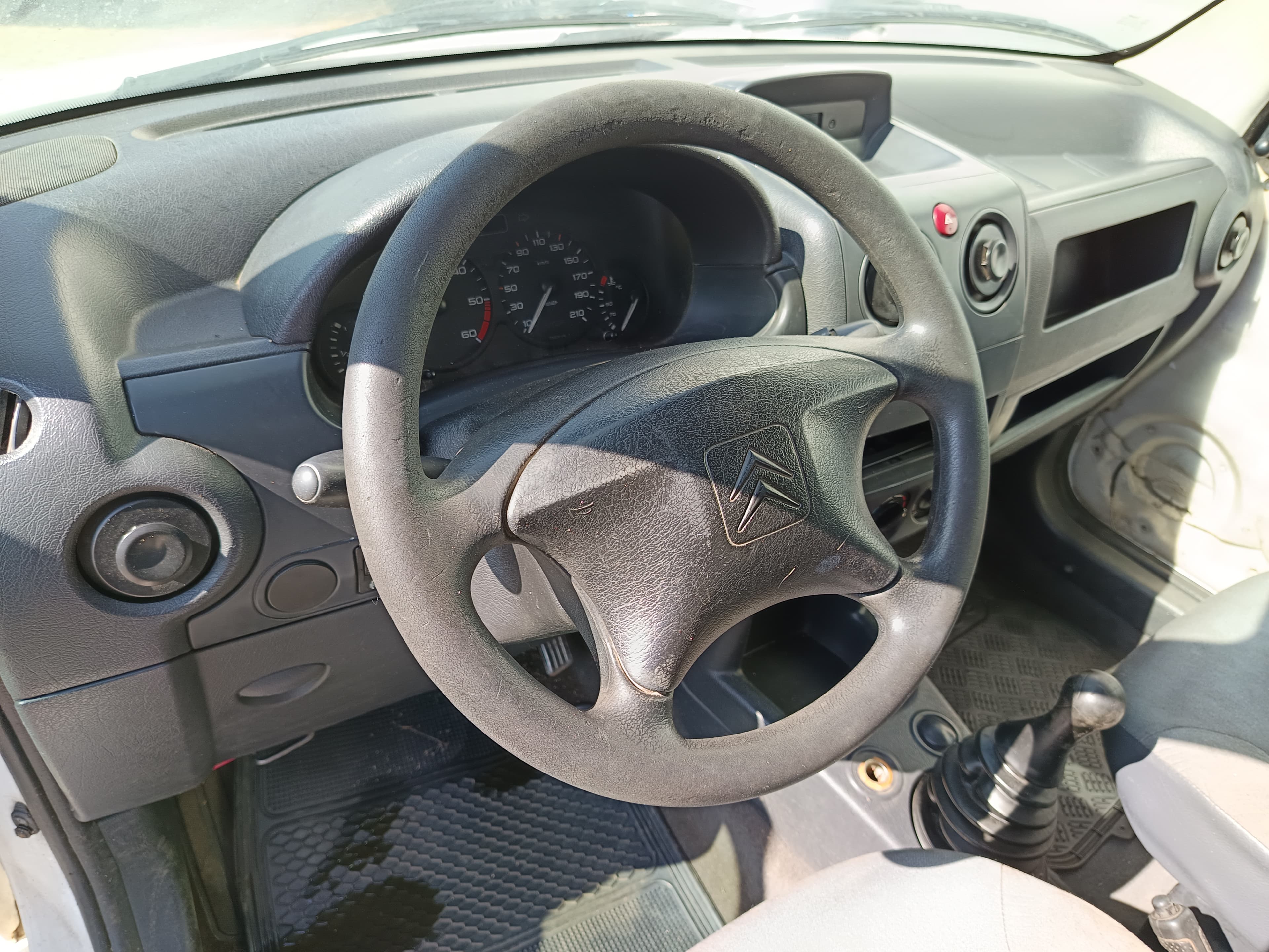 Citroën Berlingo · Ano 2004 — image 27