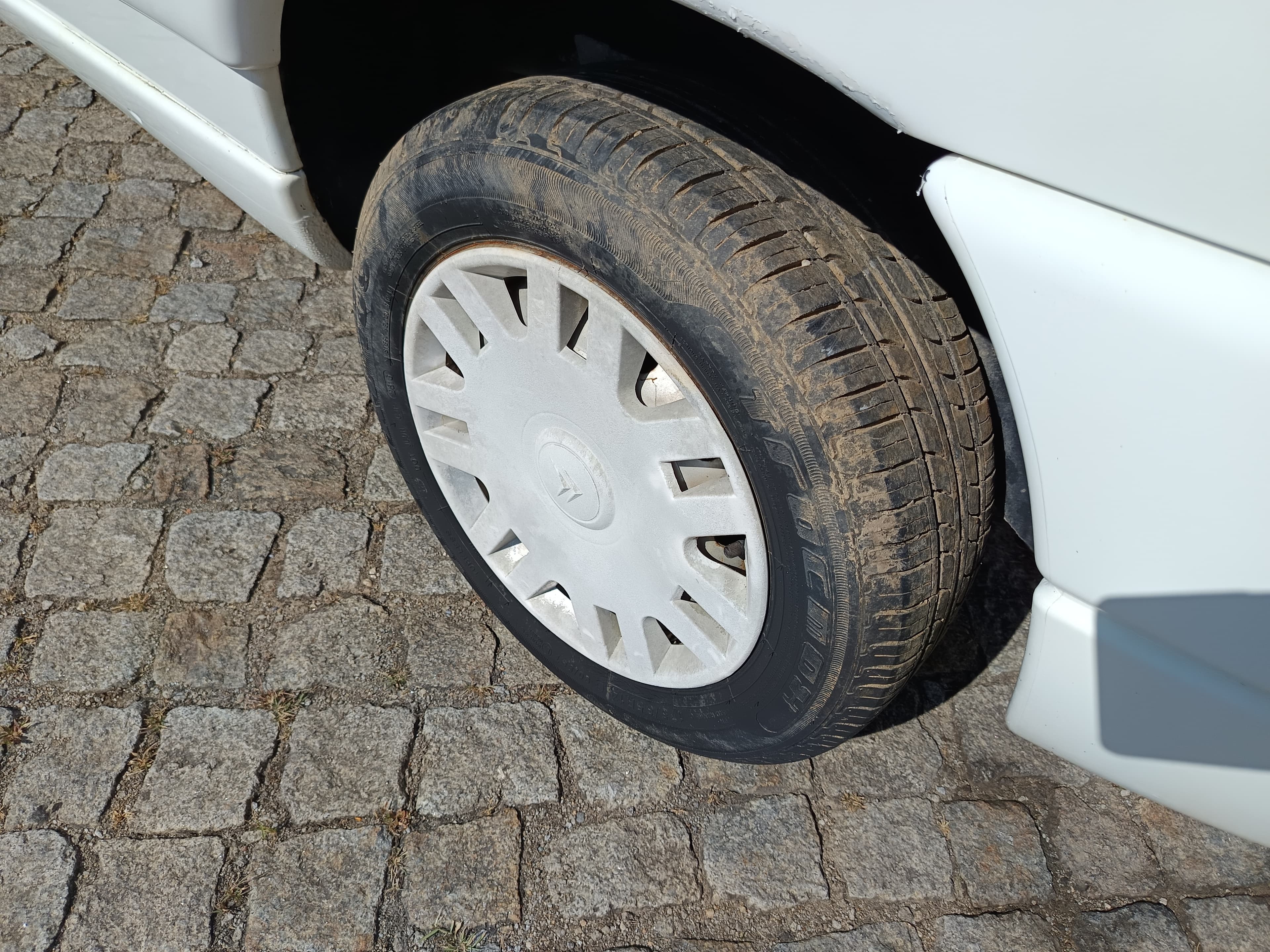 Citroën Berlingo · Ano 2004 — image 9