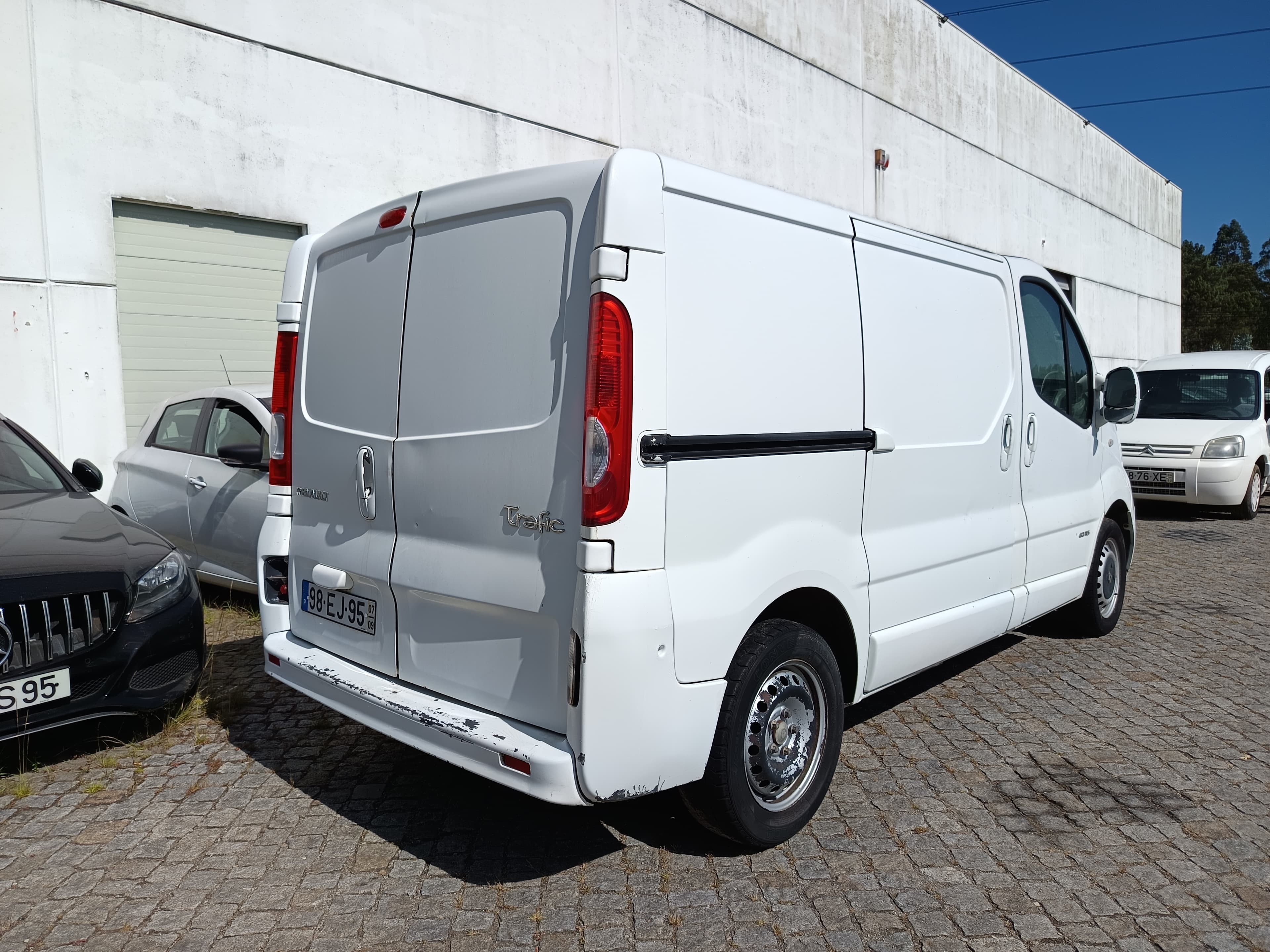 Renault Trafic · Ano 2007 — imagen 4