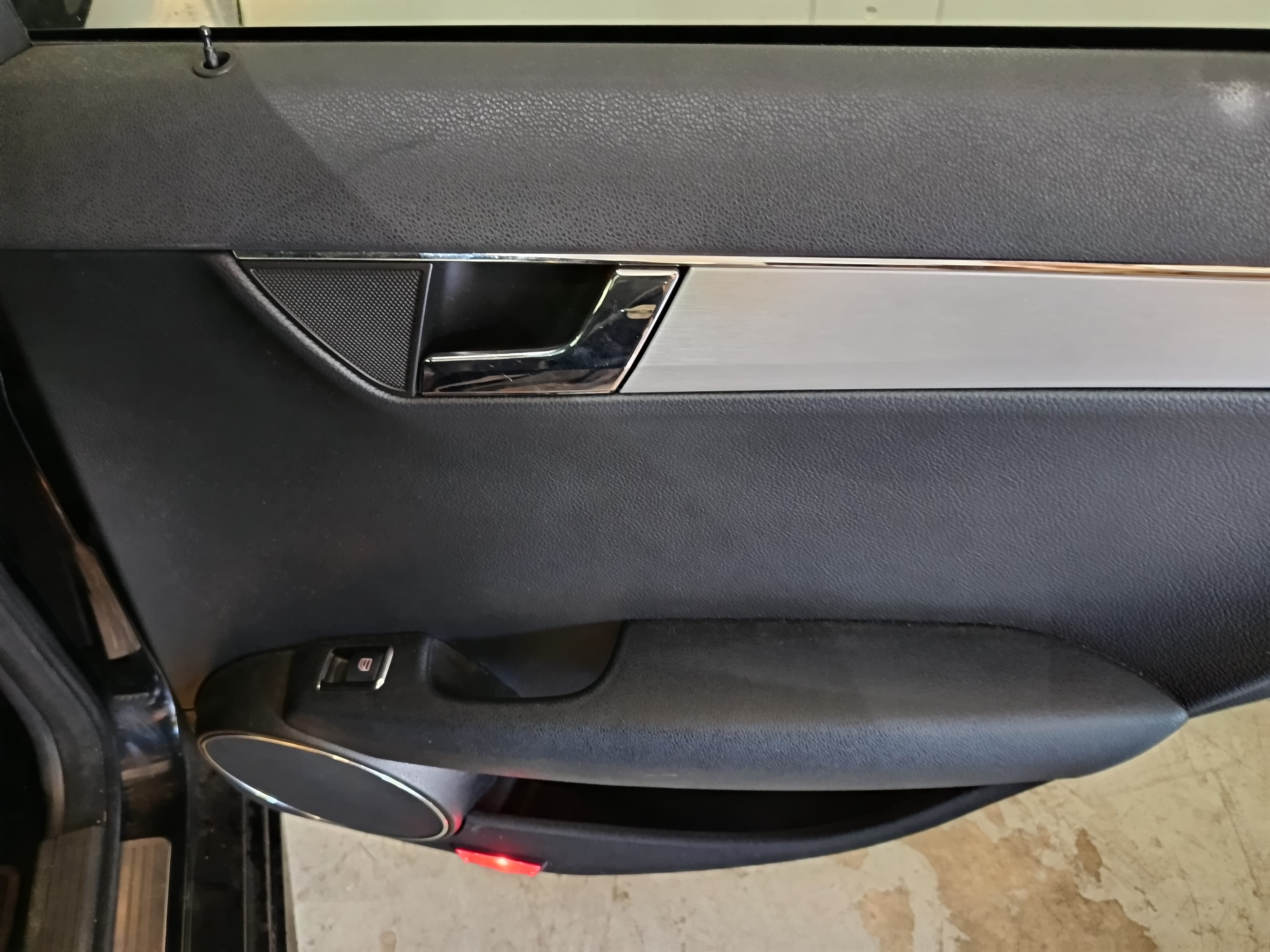 Mercedes-Benz C300 · Ano 2008 — imagem 19